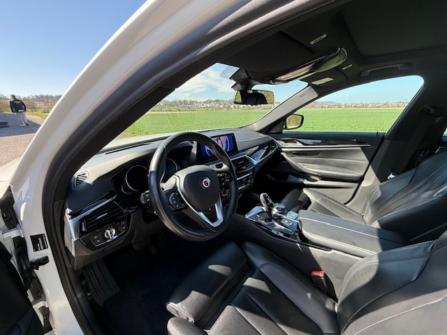 BMW-ALPINA B5 4.4 V8 Touring-image-5