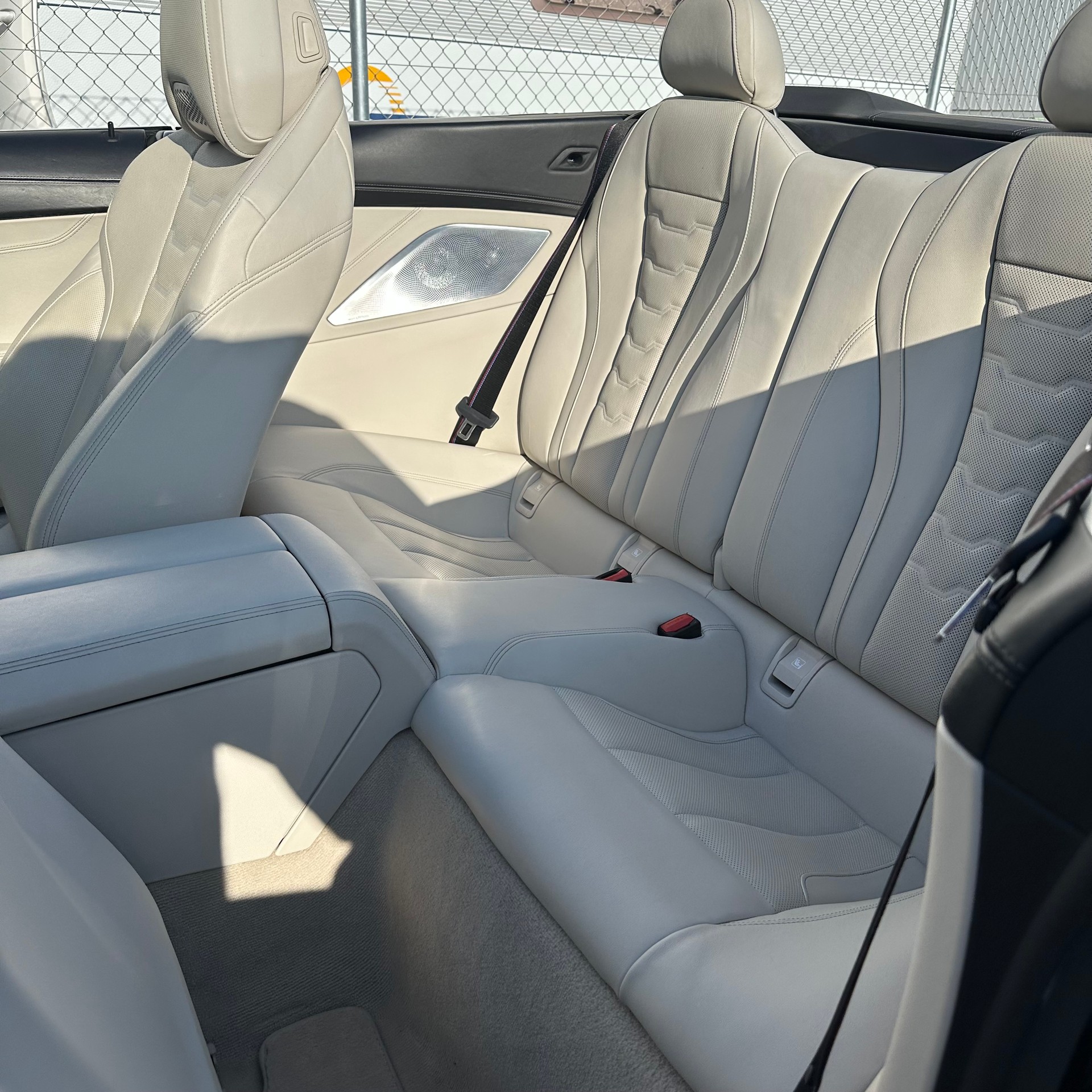 BMW M850i xDrive Steptronic-image-16