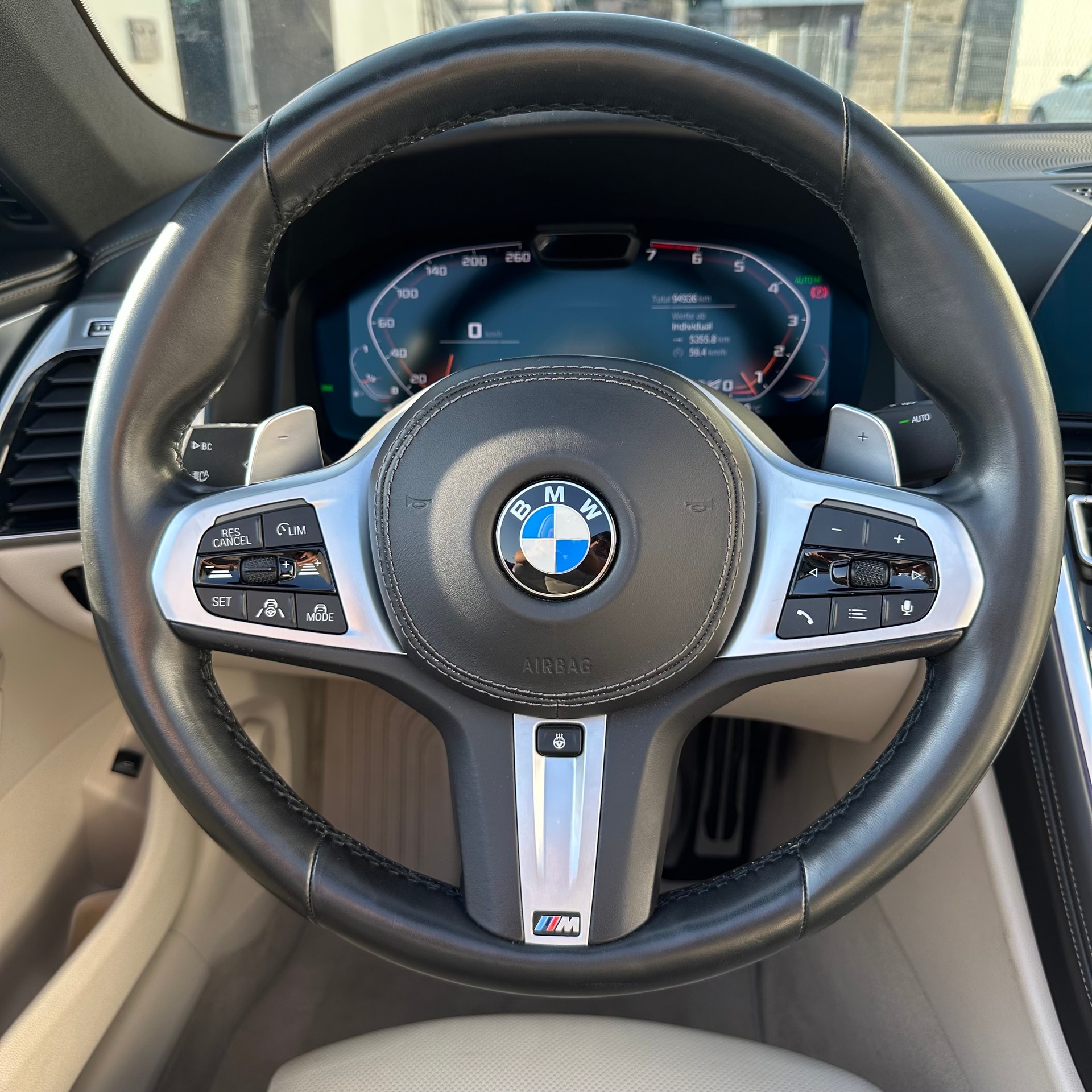 BMW M850i xDrive Steptronic-image-22