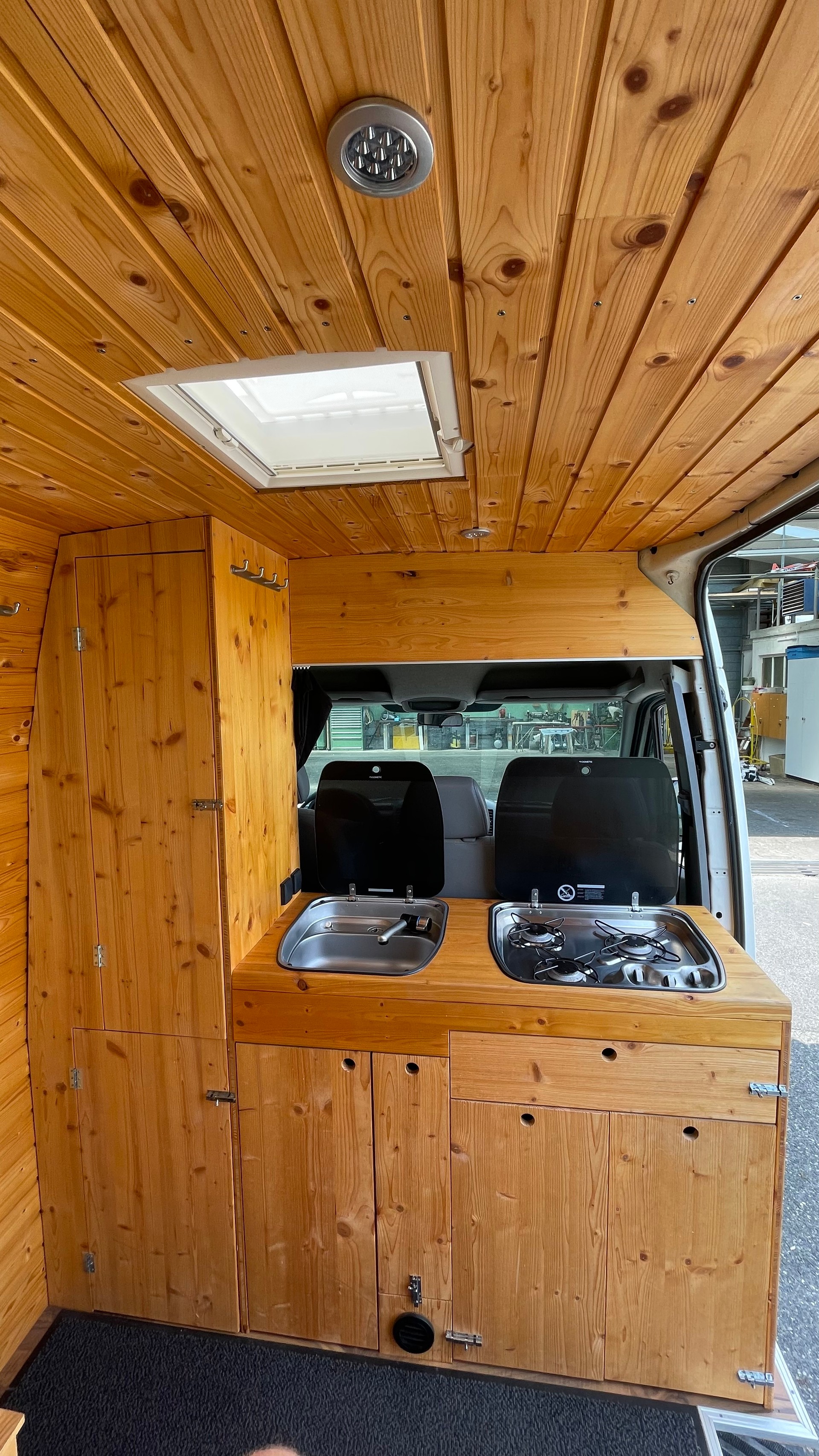 VW Crafter 35-image-2