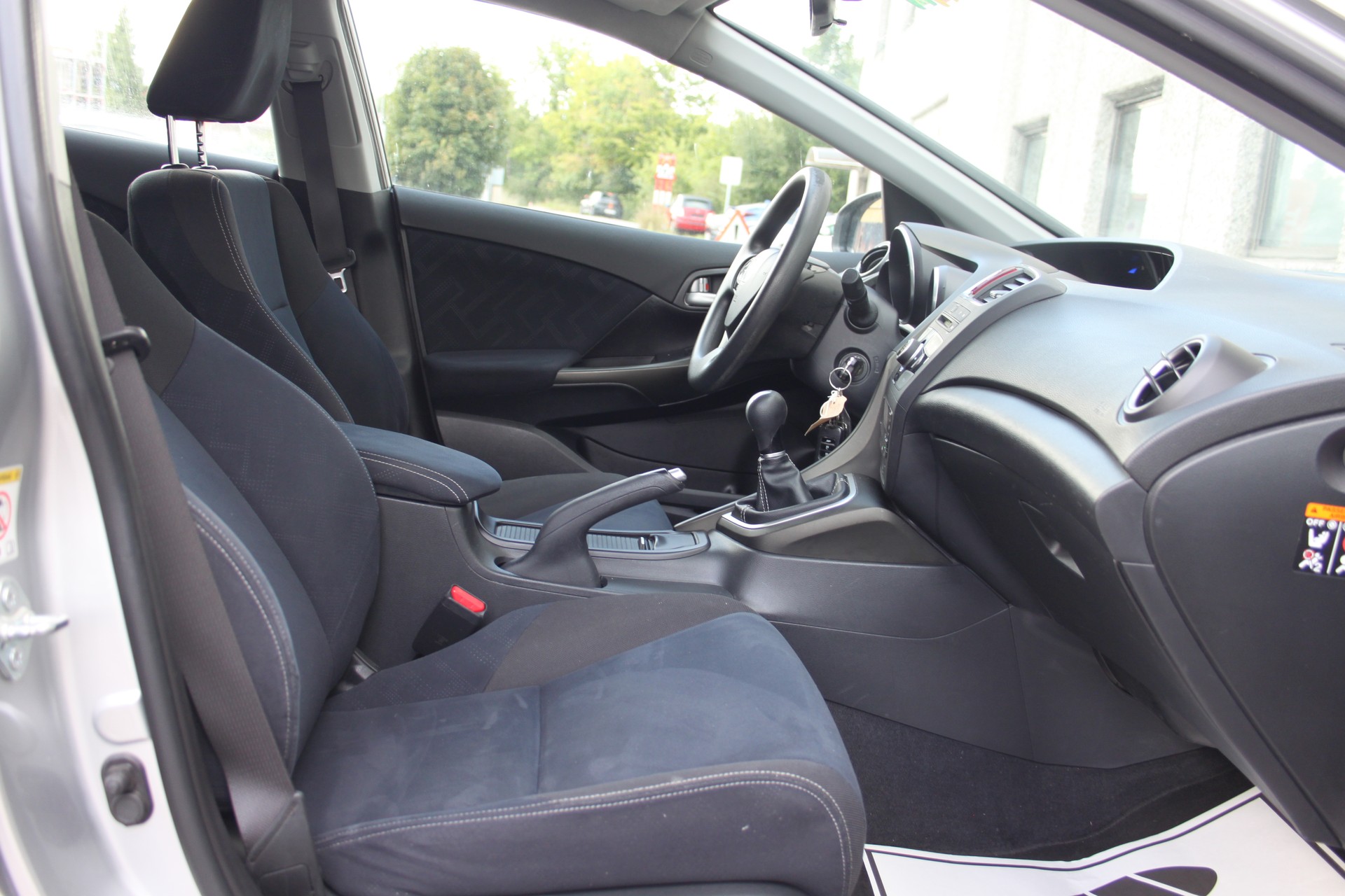 HONDA Civic Tourer 1.6 i-DTEC Comfort-image-6