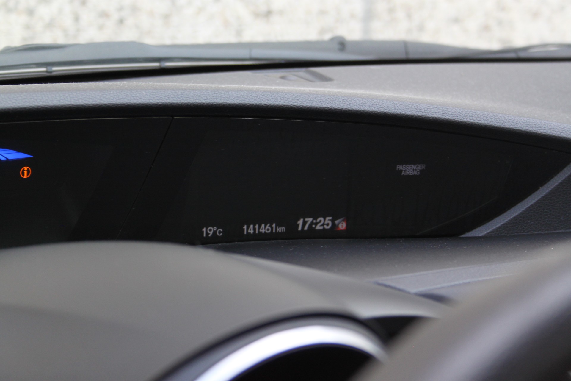 HONDA Civic Tourer 1.6 i-DTEC Comfort-image-8