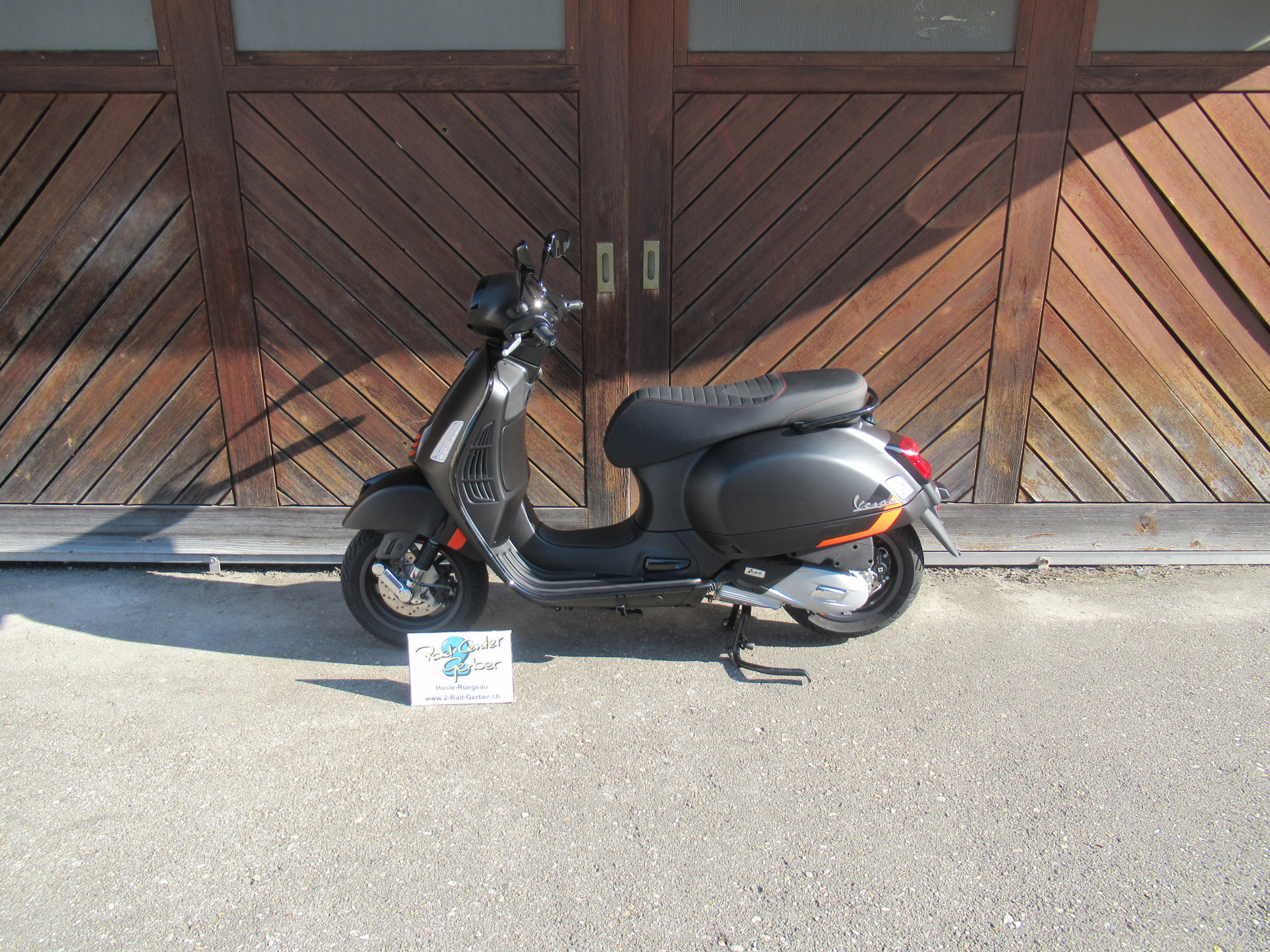 PIAGGIO Vespa GTS 125 Super Sport-image-7