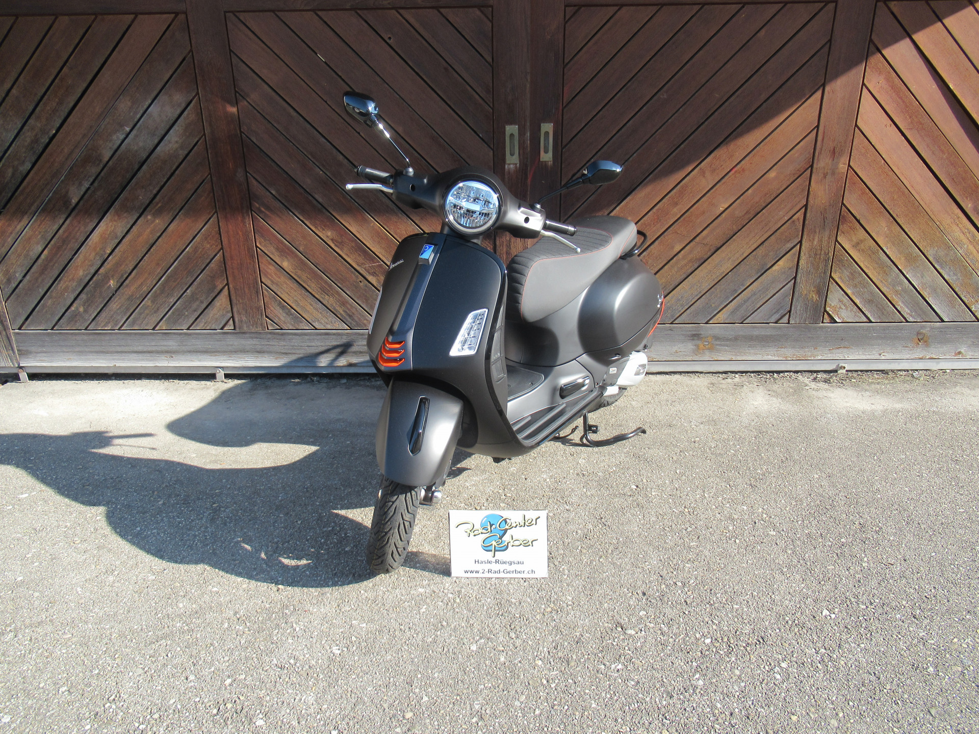PIAGGIO Vespa GTS 125 Super Sport-image-5