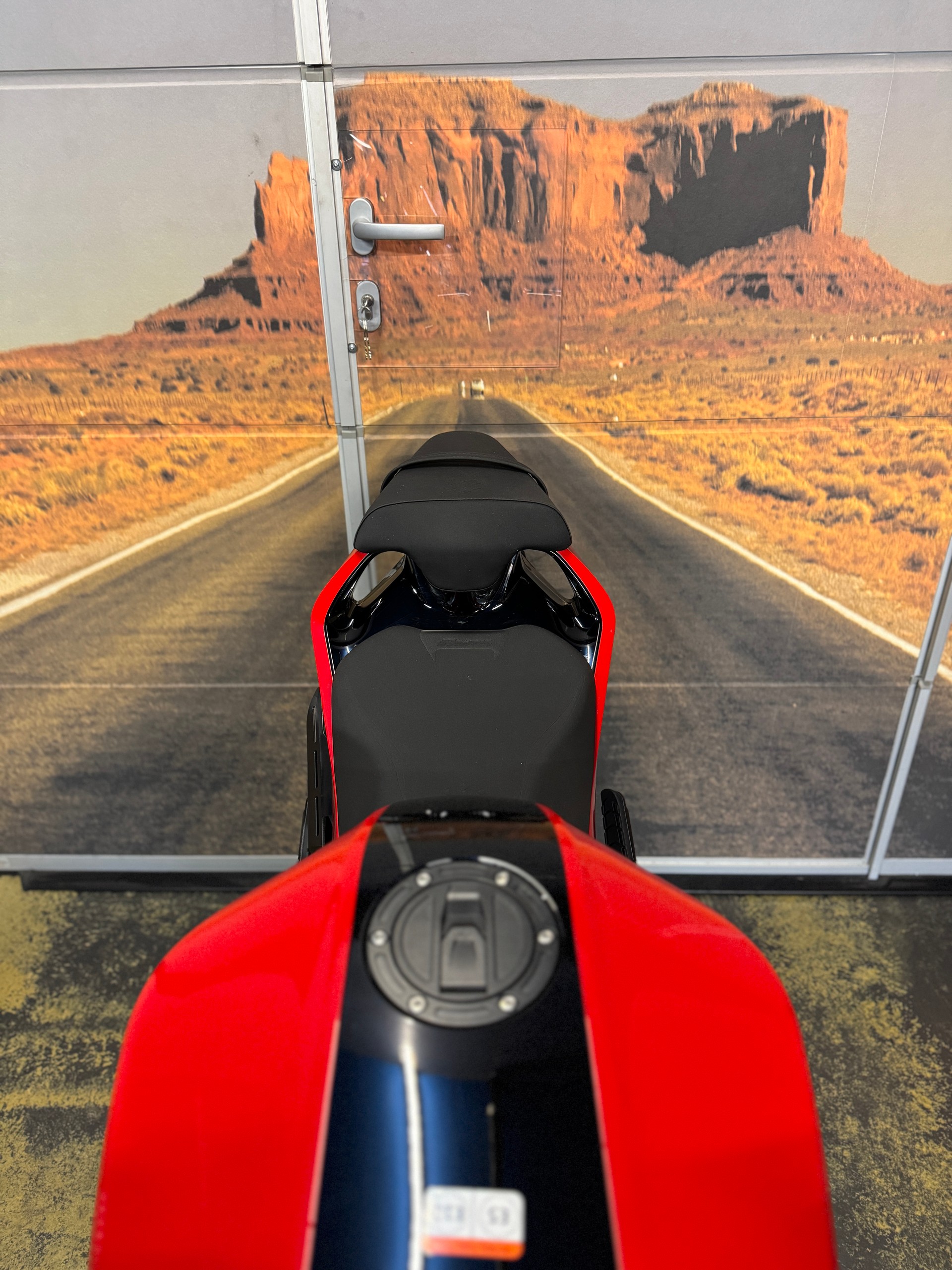 FANTIC STEALTH 125-image-8