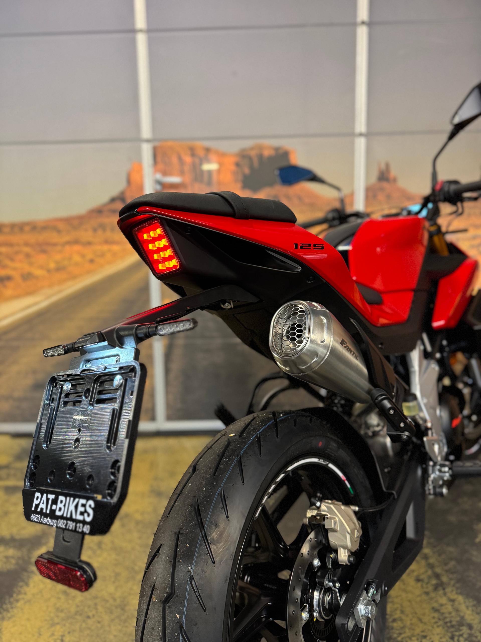 FANTIC STEALTH 125-image-6
