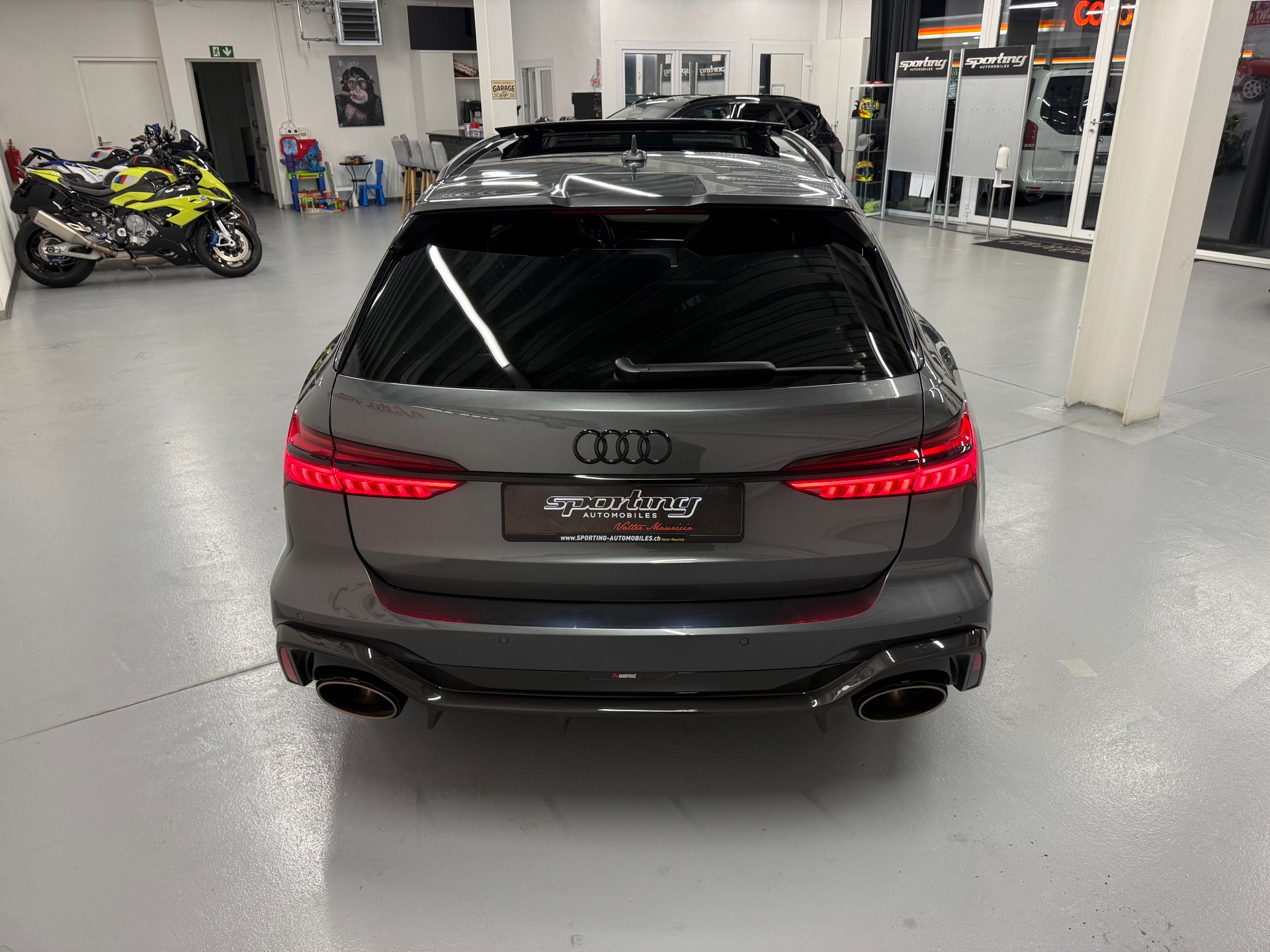 AUDI RS6 Avant 4.0 TFSI V8 Vossen 23 Akrapovic H&R quattro-image-8