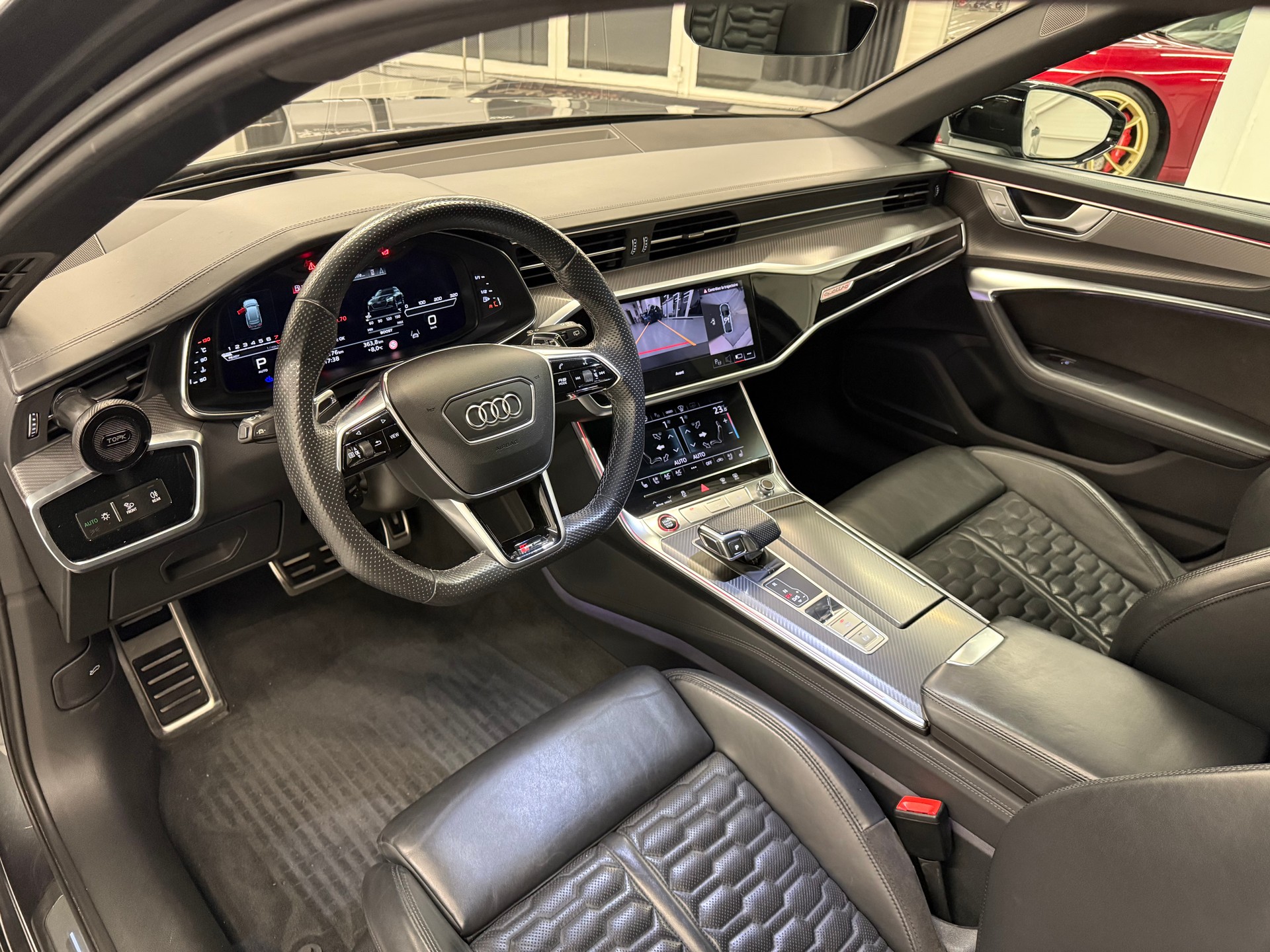AUDI RS6 Avant 4.0 TFSI V8 Vossen 23 Akrapovic H&R quattro-image-10