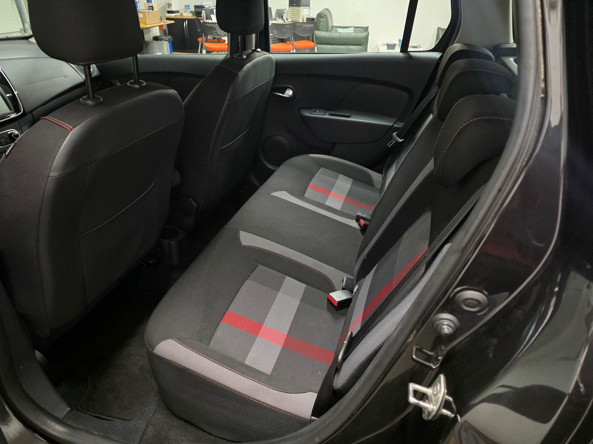 DACIA Logan MCV 0.9 Stepway Automatic-image-4