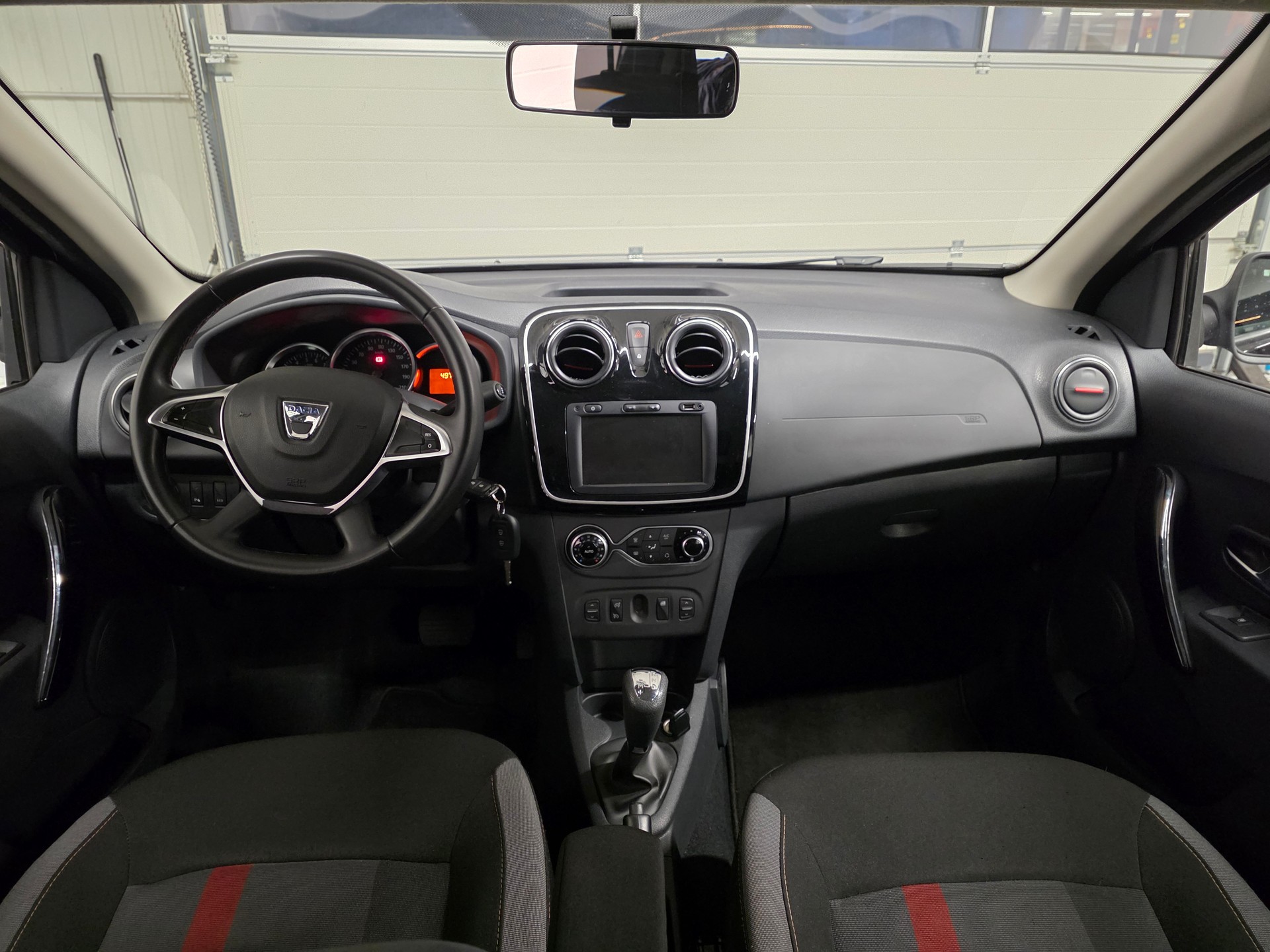 DACIA Logan MCV 0.9 Stepway Automatic-image-5