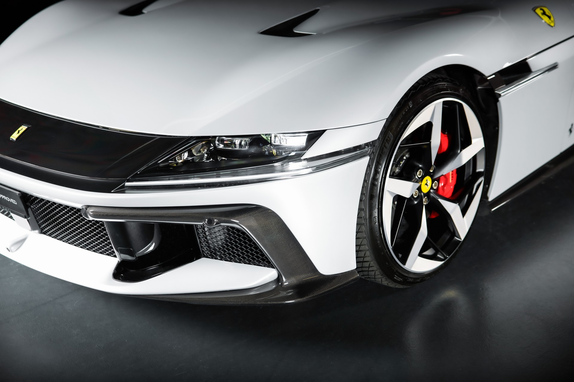 FERRARI 12 Cilindri sofort verfügbar-image-6