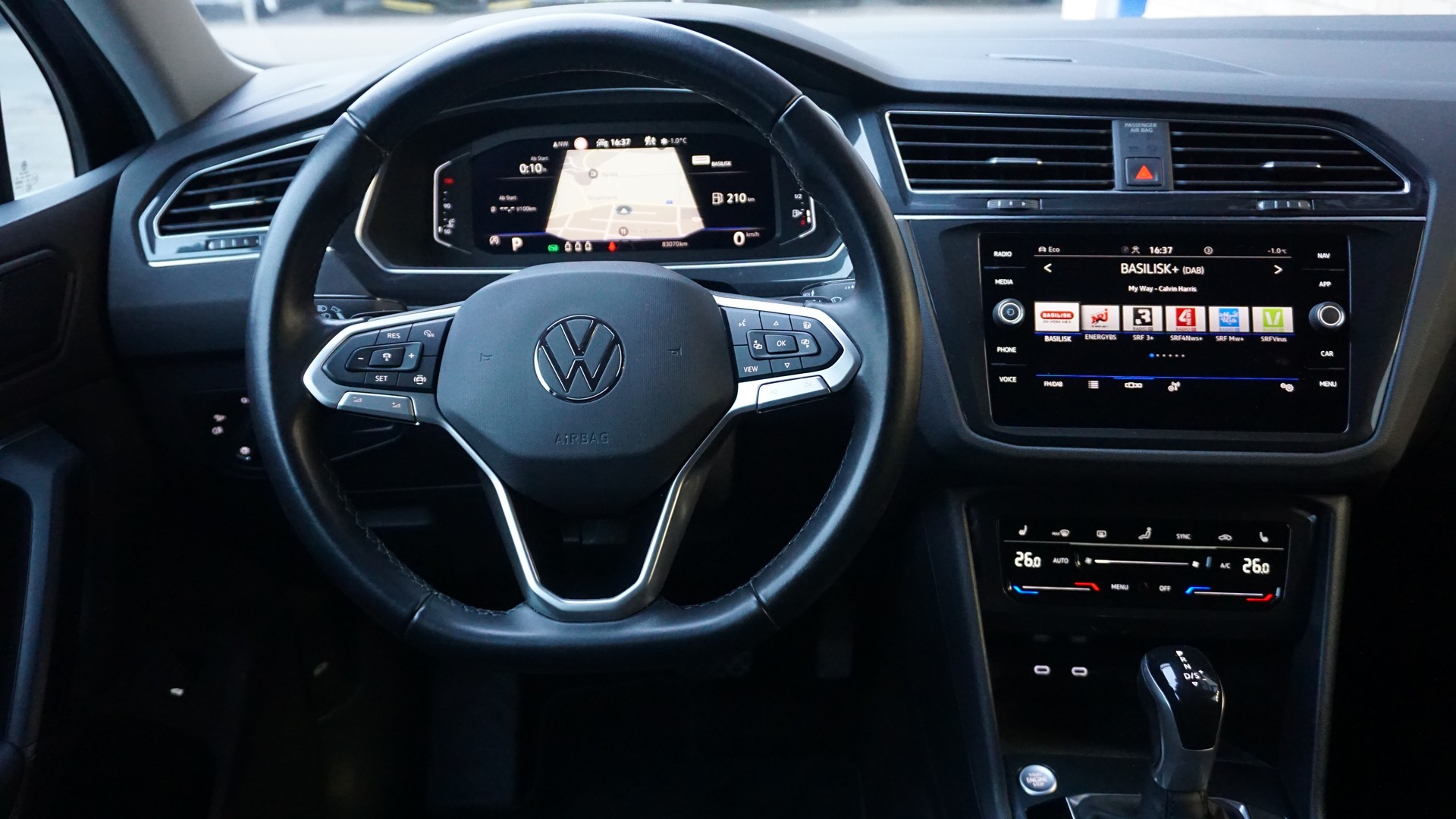 VW Tiguan 2.0 TDI SCR Elegance DSG-image-11