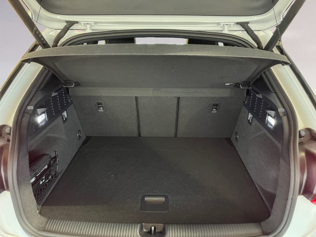 AUDI Q2 40 TFSI S line quattro S-tronic-image-17
