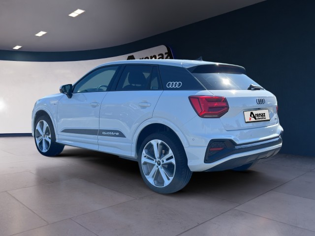AUDI Q2 40 TFSI S line quattro S-tronic-showroom-element-2