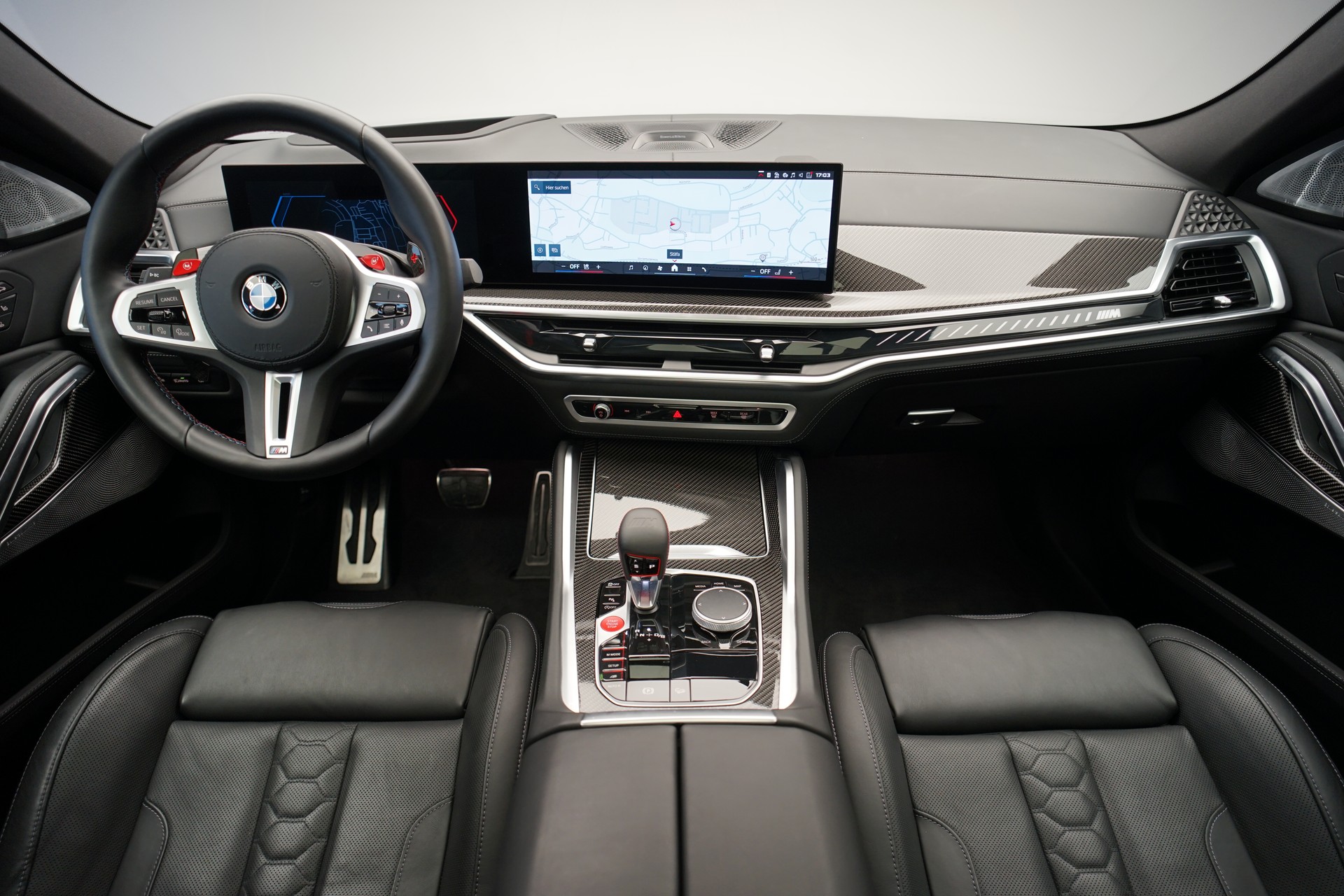 BMW X6M Steptronic M Competition *CH-Fahrzeug* *Carbon* *B&W*-image-12