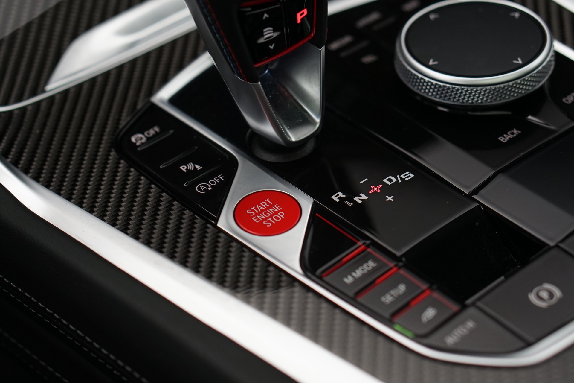 BMW X6M Steptronic M Competition *CH-Fahrzeug* *Carbon* *B&W*-image-33