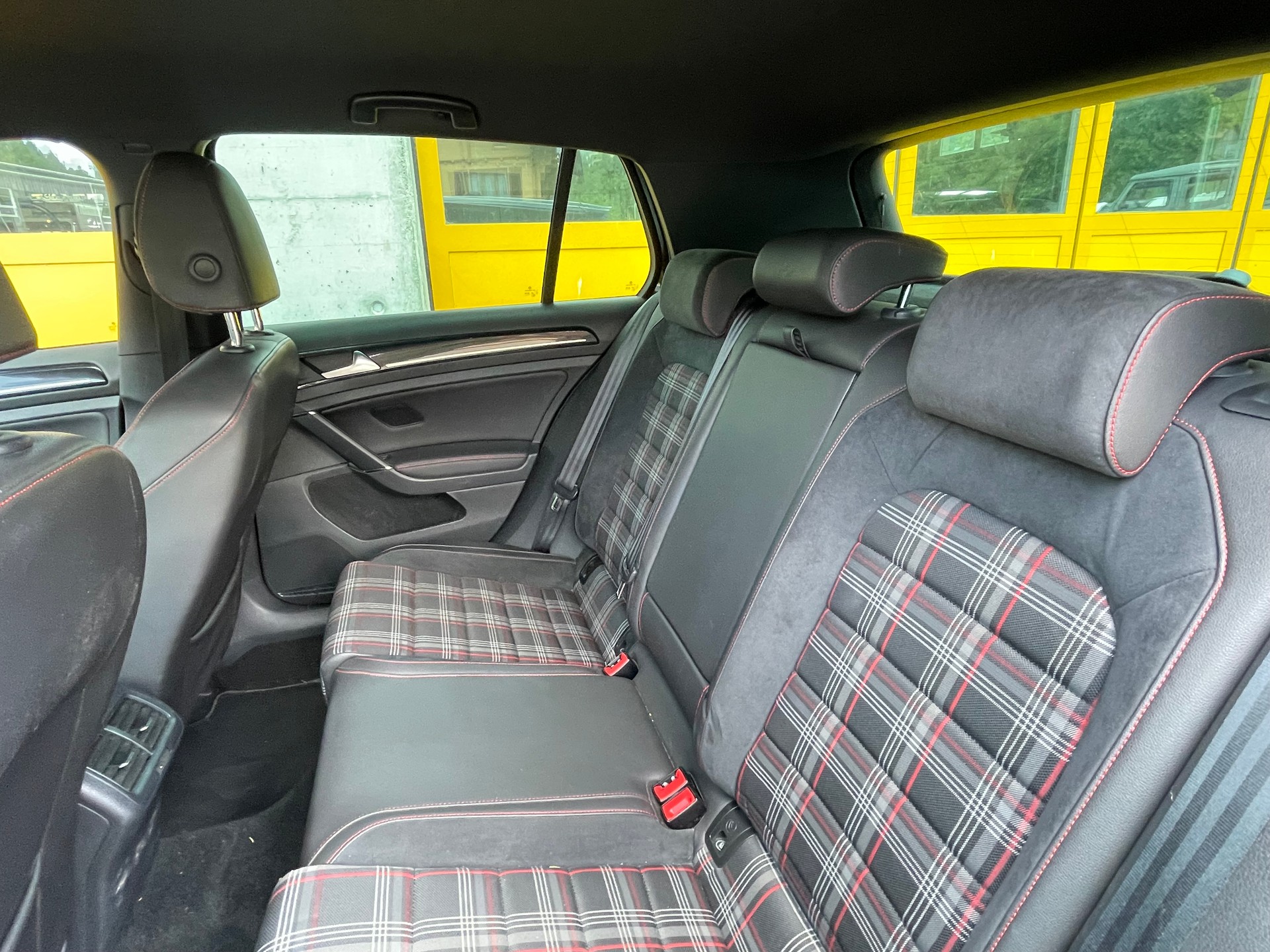 VW Golf 2.0 TSI GTI Performance DSG-image-15