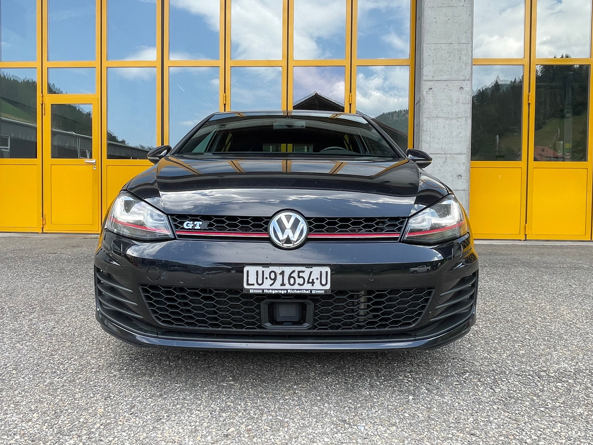 VW Golf 2.0 TSI GTI Performance DSG-image-11