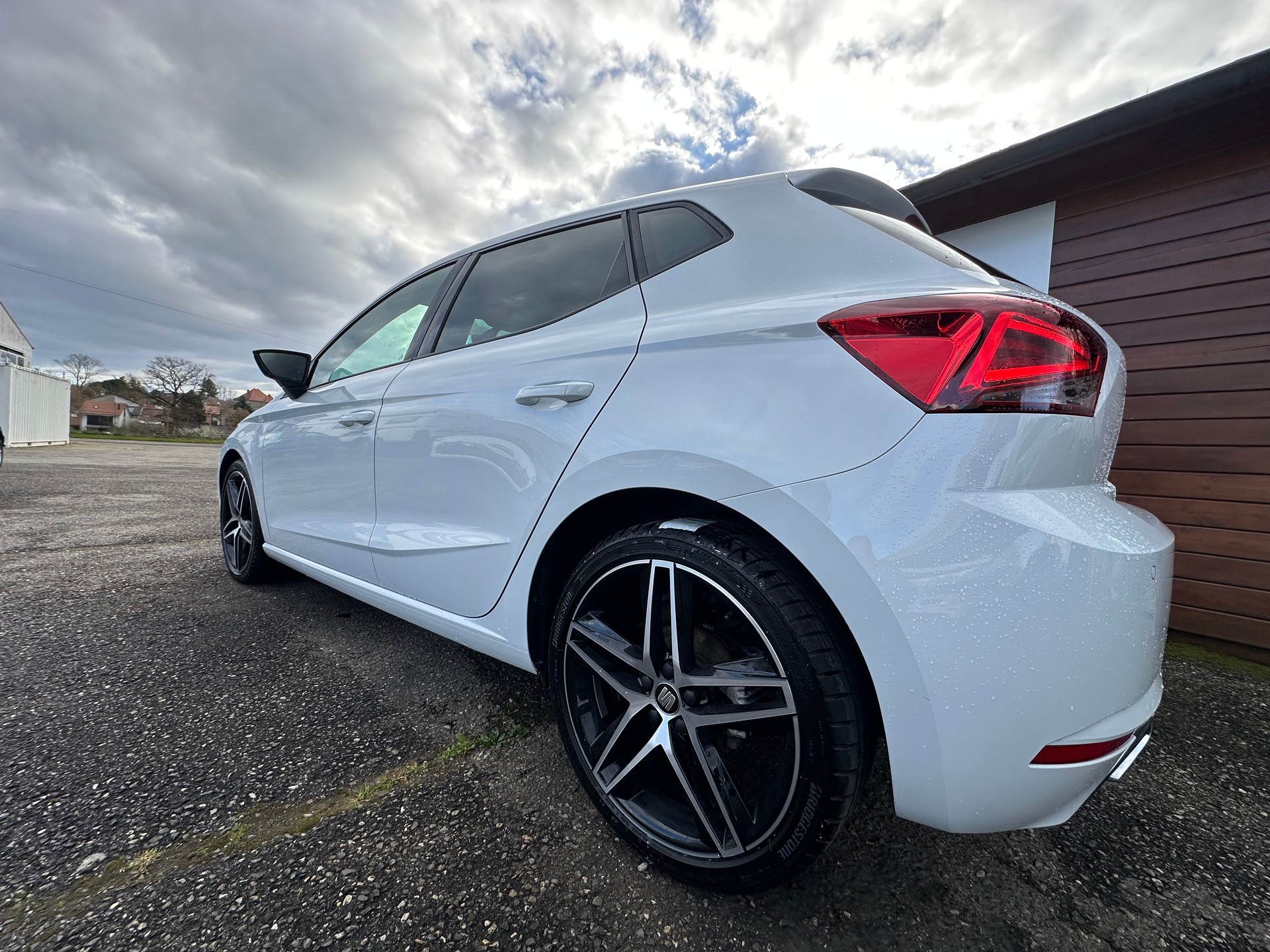 SEAT Ibiza 1.0 EcoTSI FR DSG-image-25