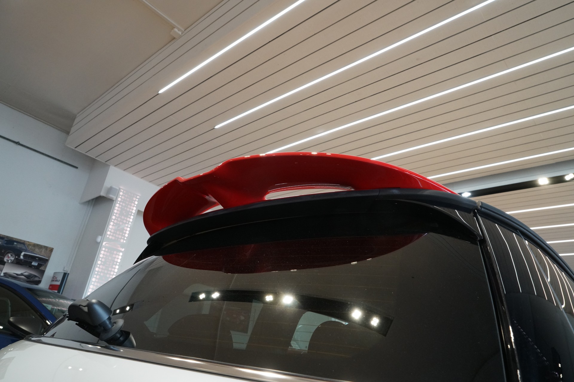 MINI Cooper John Cooper Works Steptronic-image-8