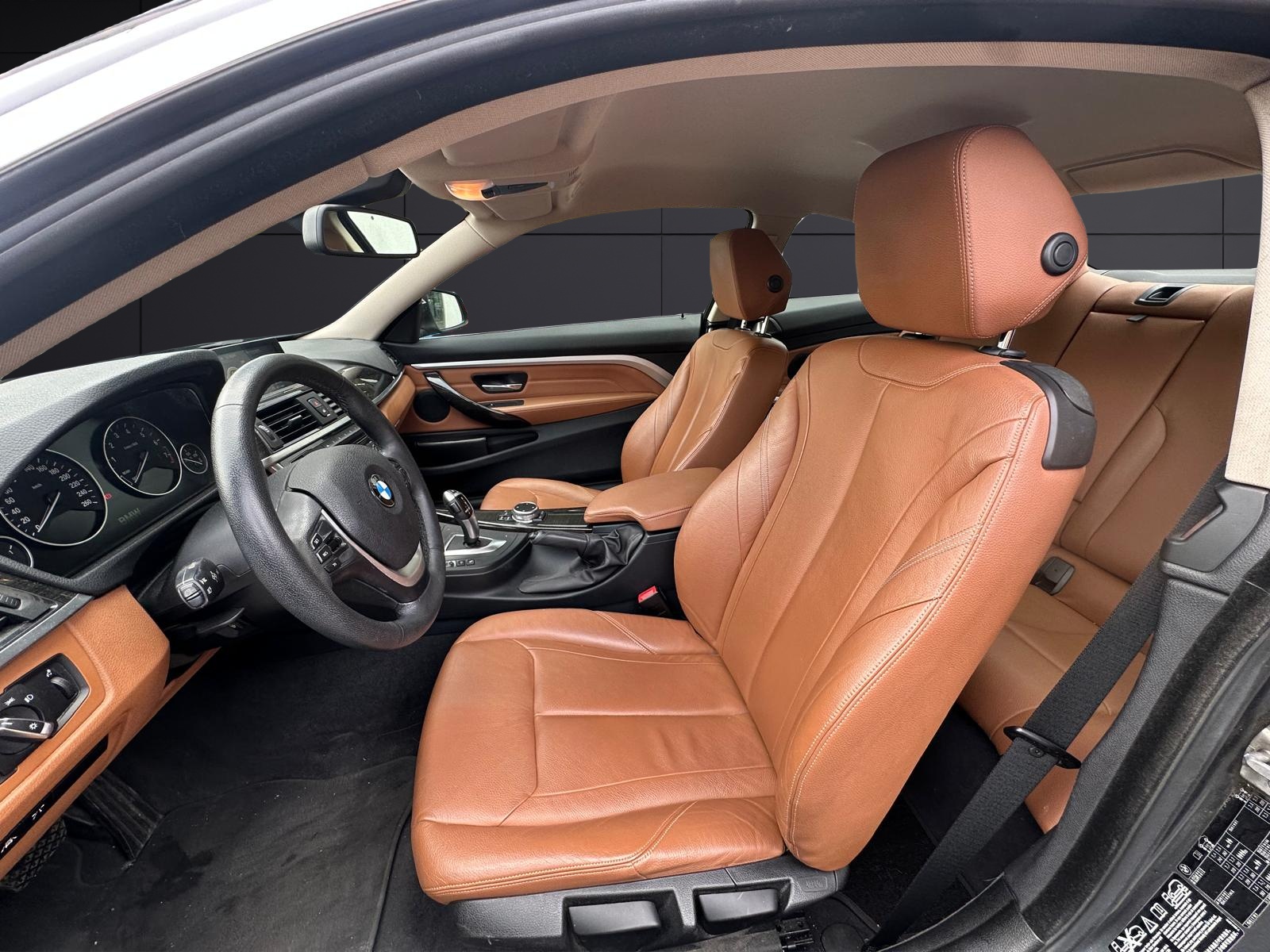 BMW 420i Coupé xDrive Modern Line Steptronic-image-4