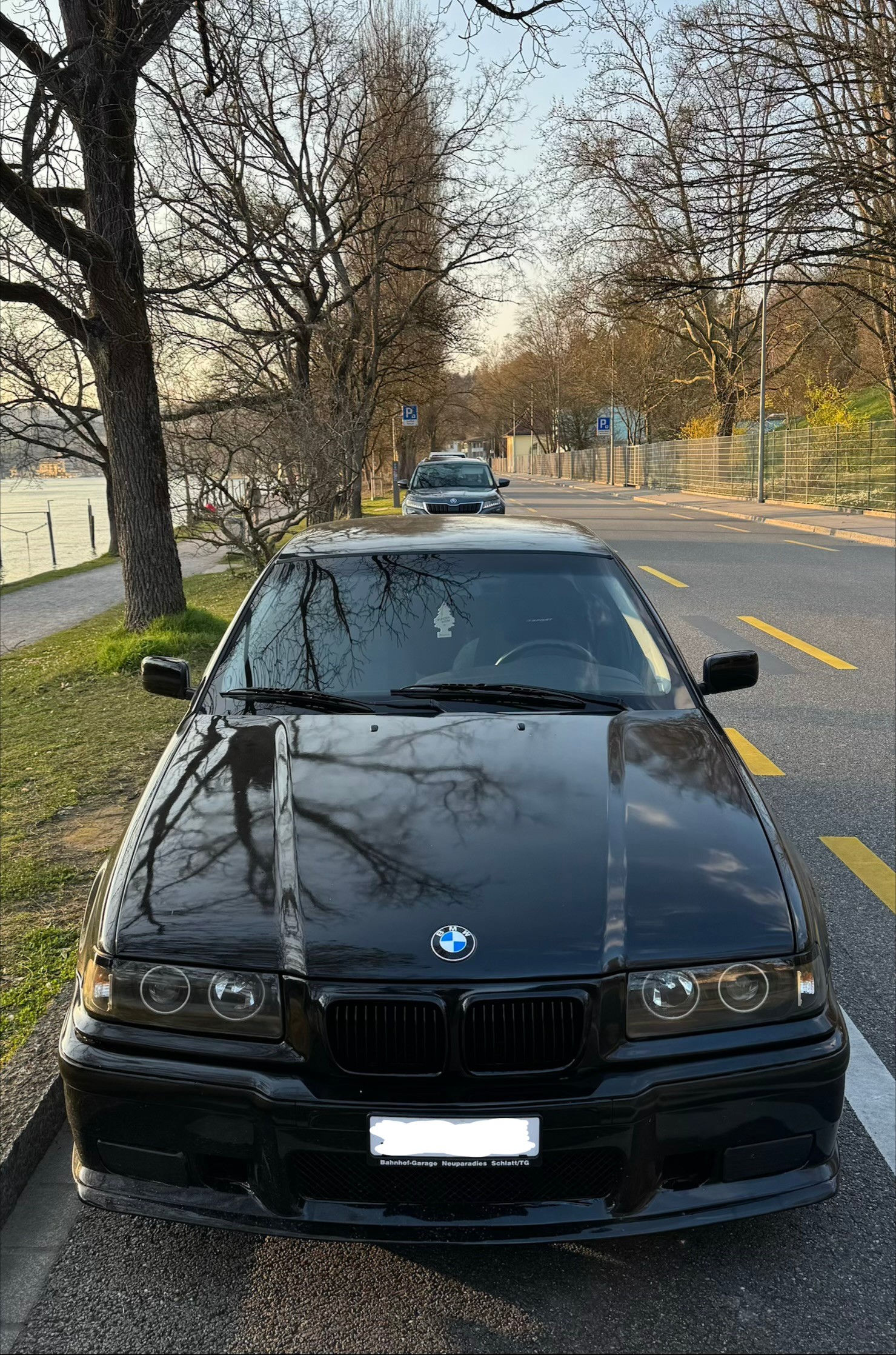 BMW 318i E36-image-3