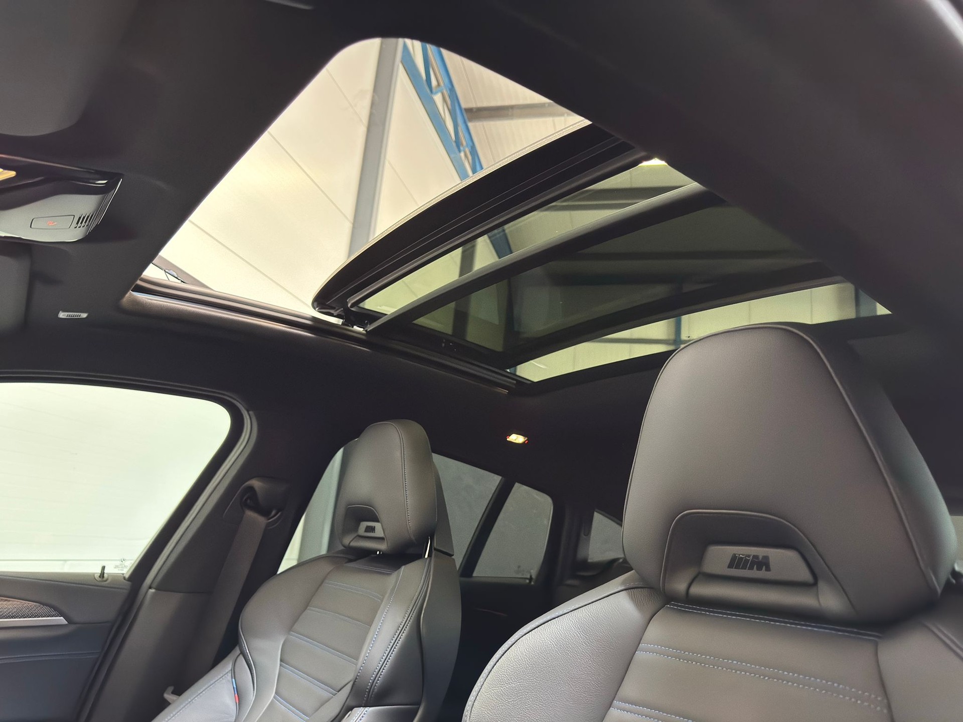 BMW X4 M40d-image-10