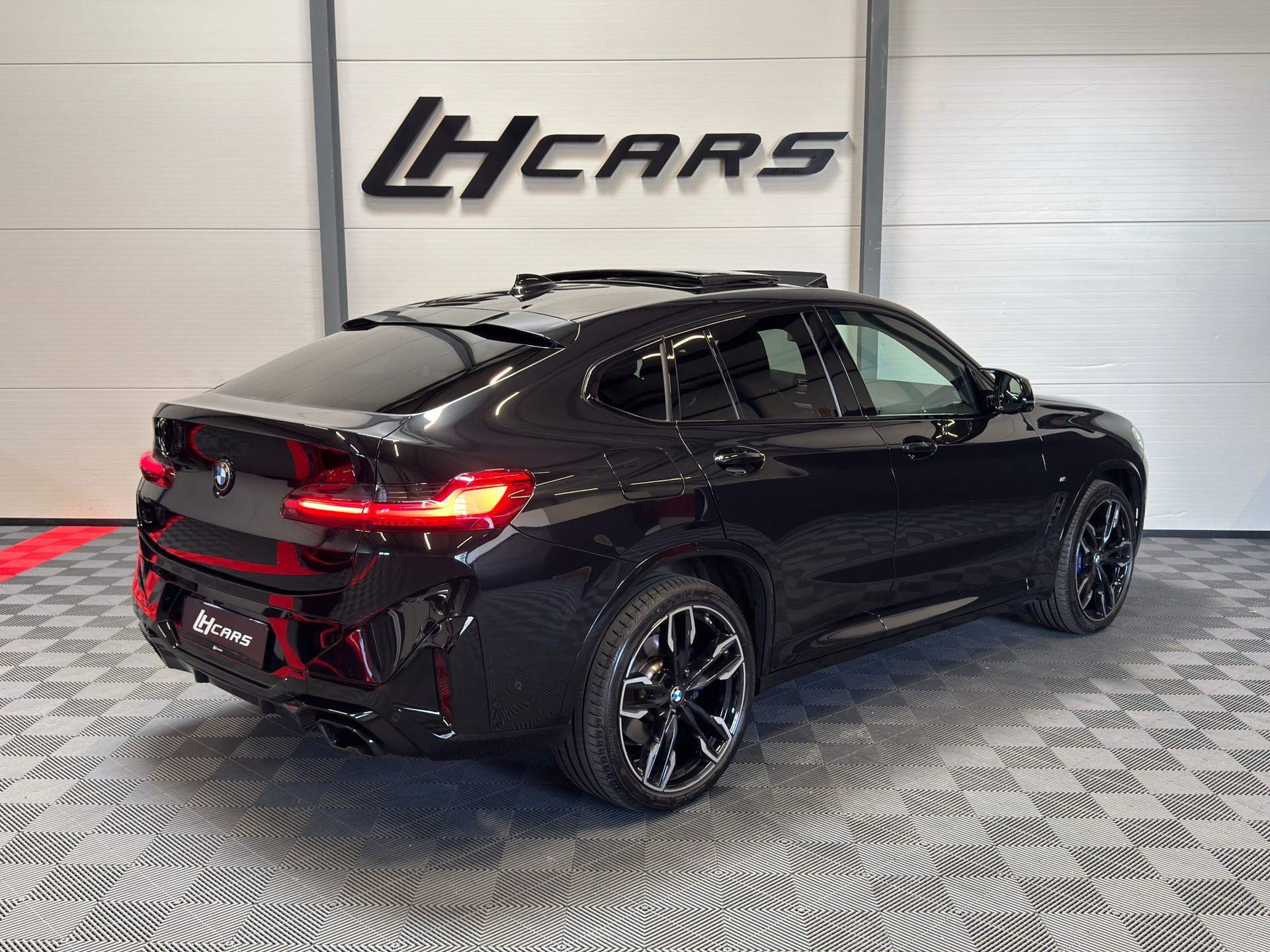BMW X4 M40d-image-3