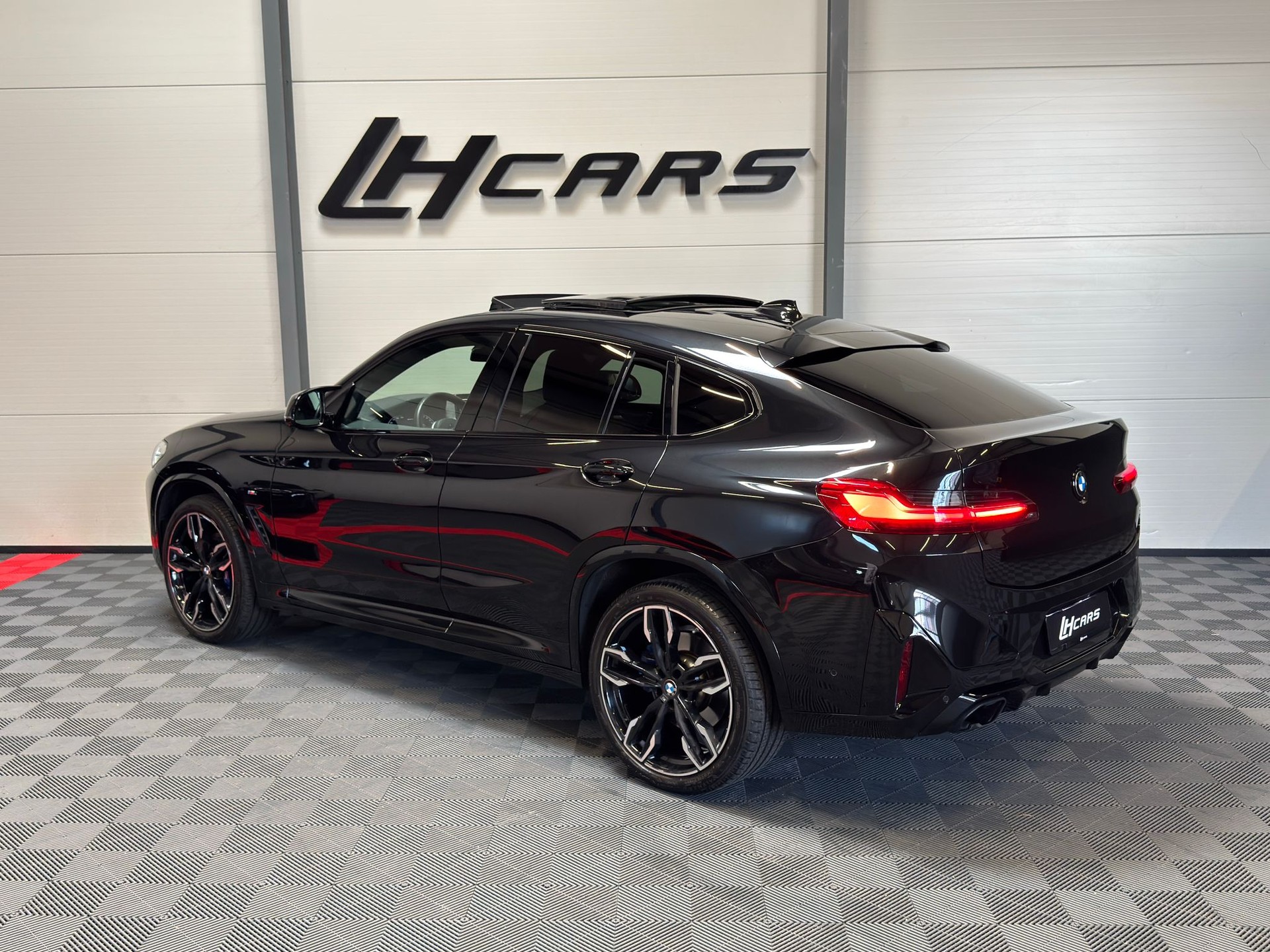 BMW X4 M40d-image-2
