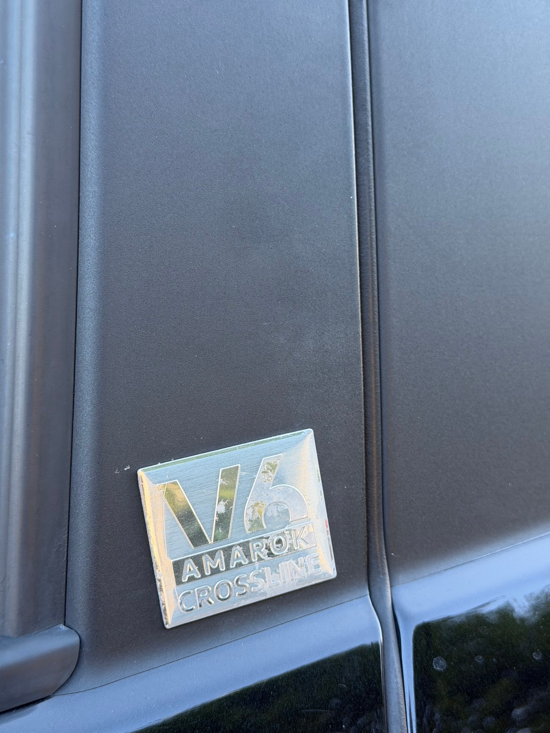 VW Amarok 3.0TDI Crossline 4Motion Automatic-image-13