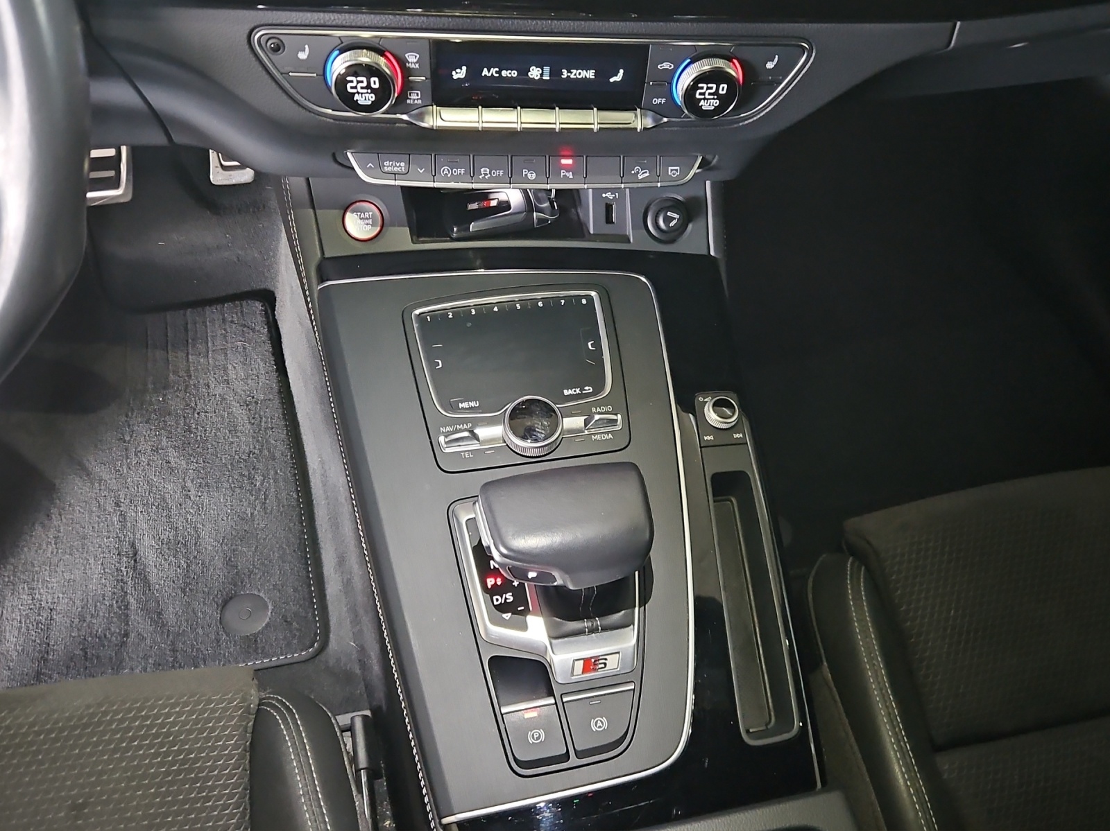 AUDI SQ5 3.0 TFSI quattro S-tronic-image-19