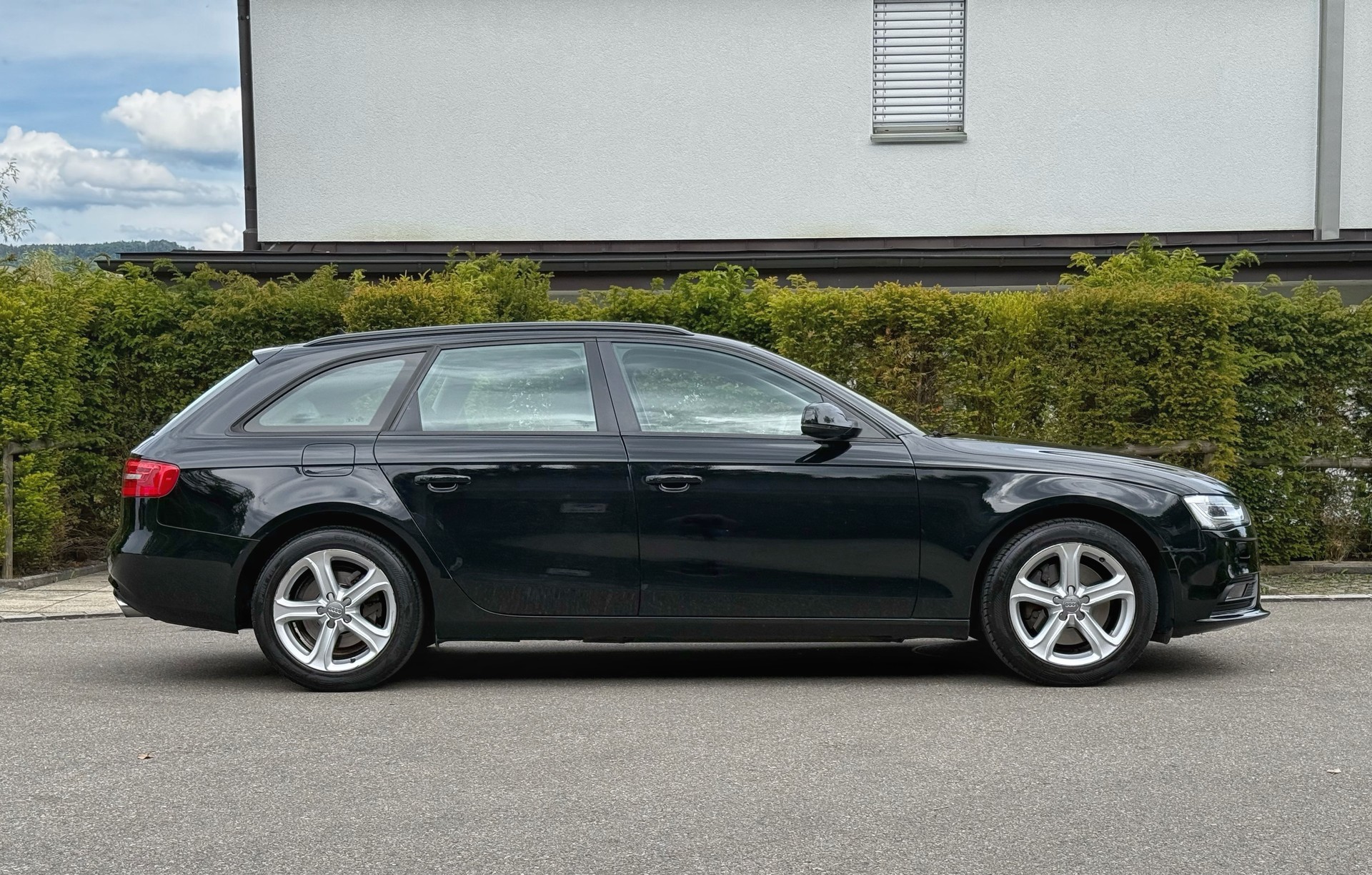 AUDI A4 Avant 3.0 TDI multitronic | Frisch ab MFK | Service gepflegt-image-2
