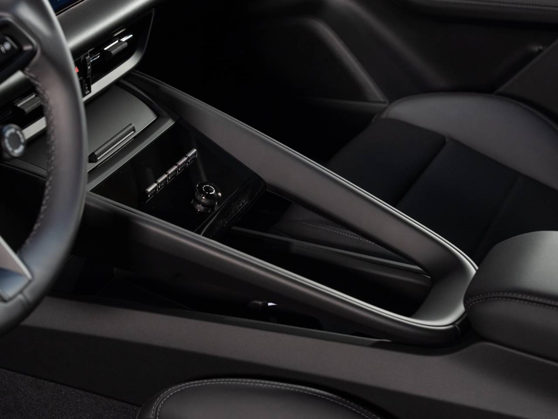 PORSCHE Macan 4-image-11