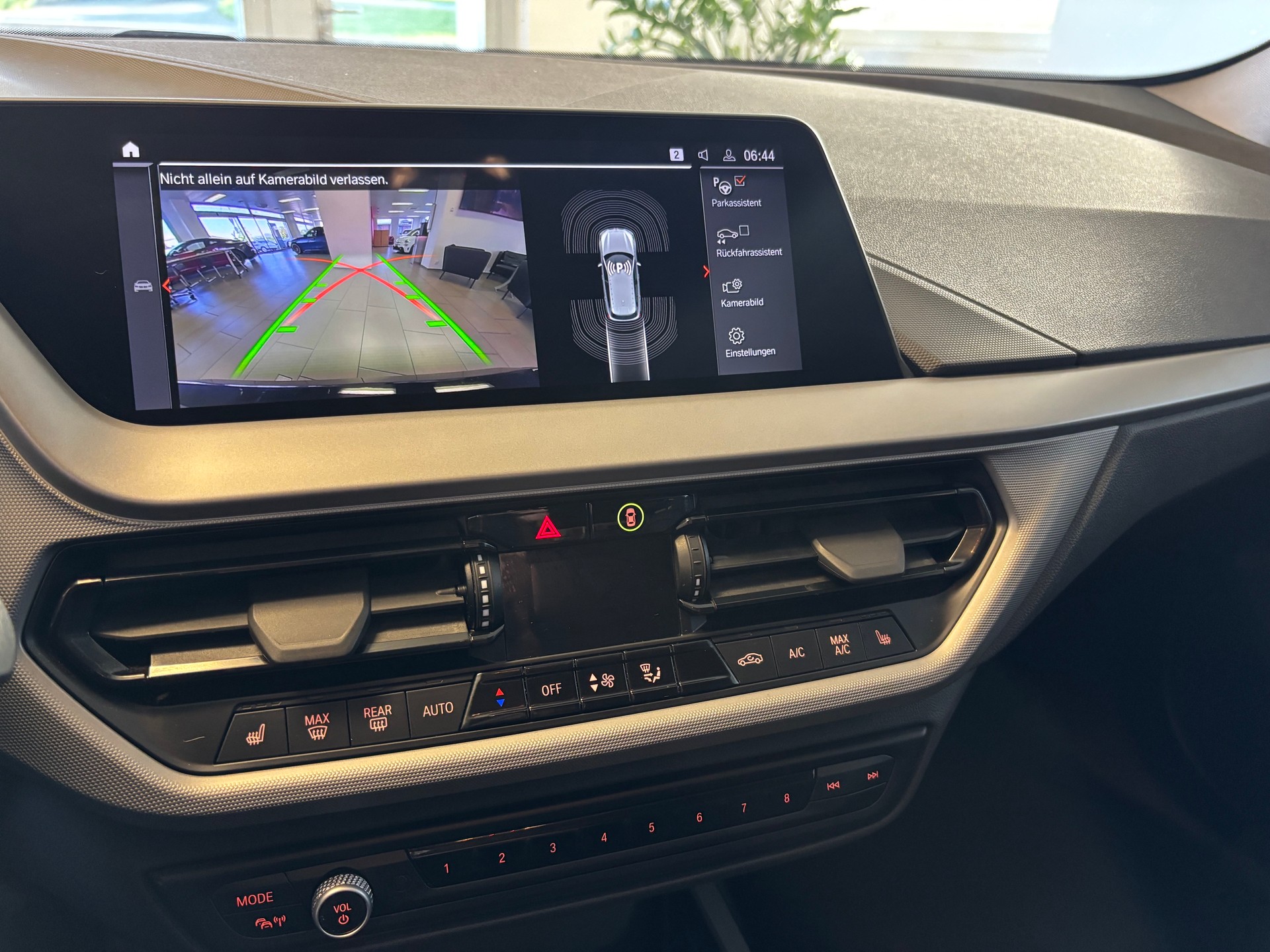BMW 118i Steptronic-image-11