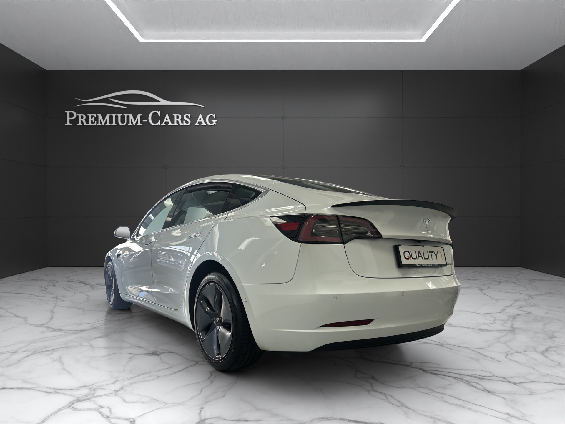 TESLA Model 3 Long Range Dual Motor AWD-image-2