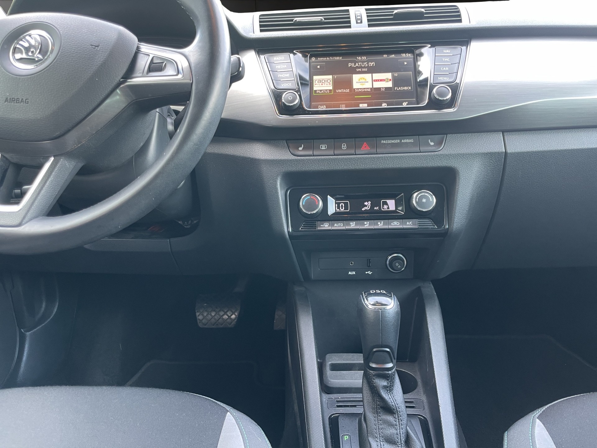 SKODA Fabia 1.2 TSI Swiss Joy DSG-image-12