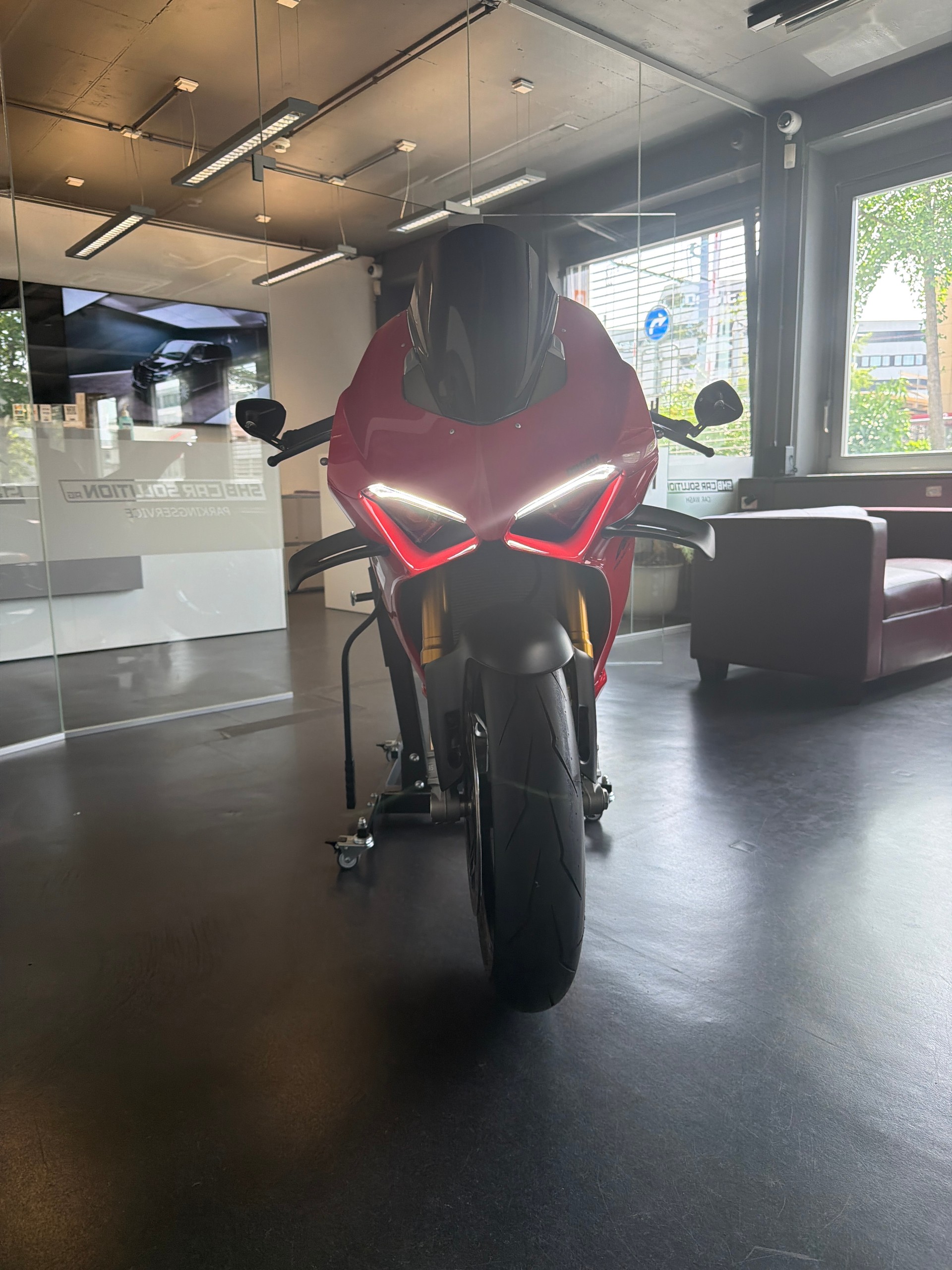 DUCATI Panigale V4 S-image-4