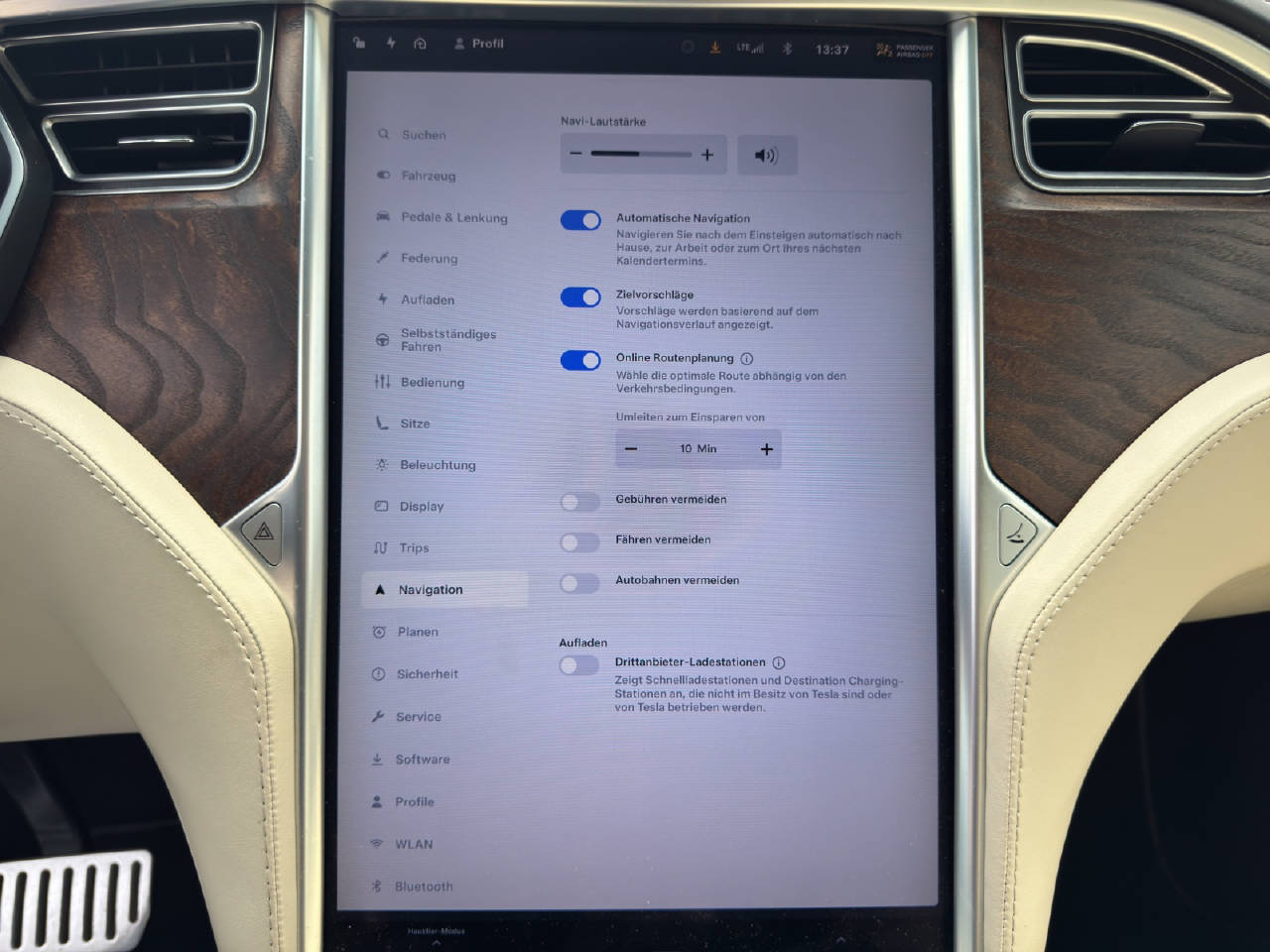 TESLA Model X 100 D-image-16