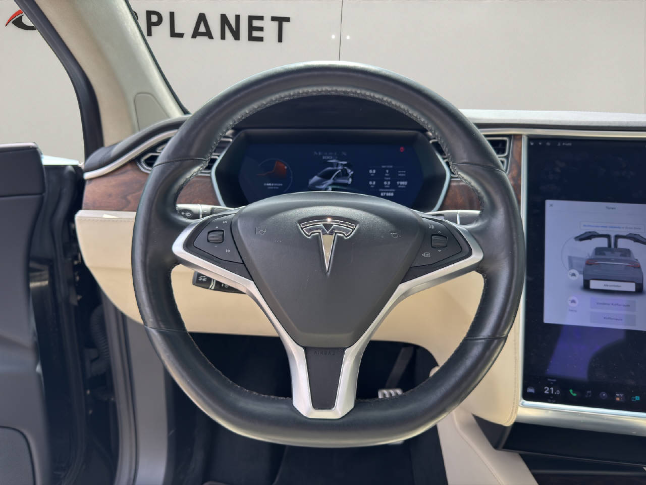 TESLA Model X 100 D-image-8