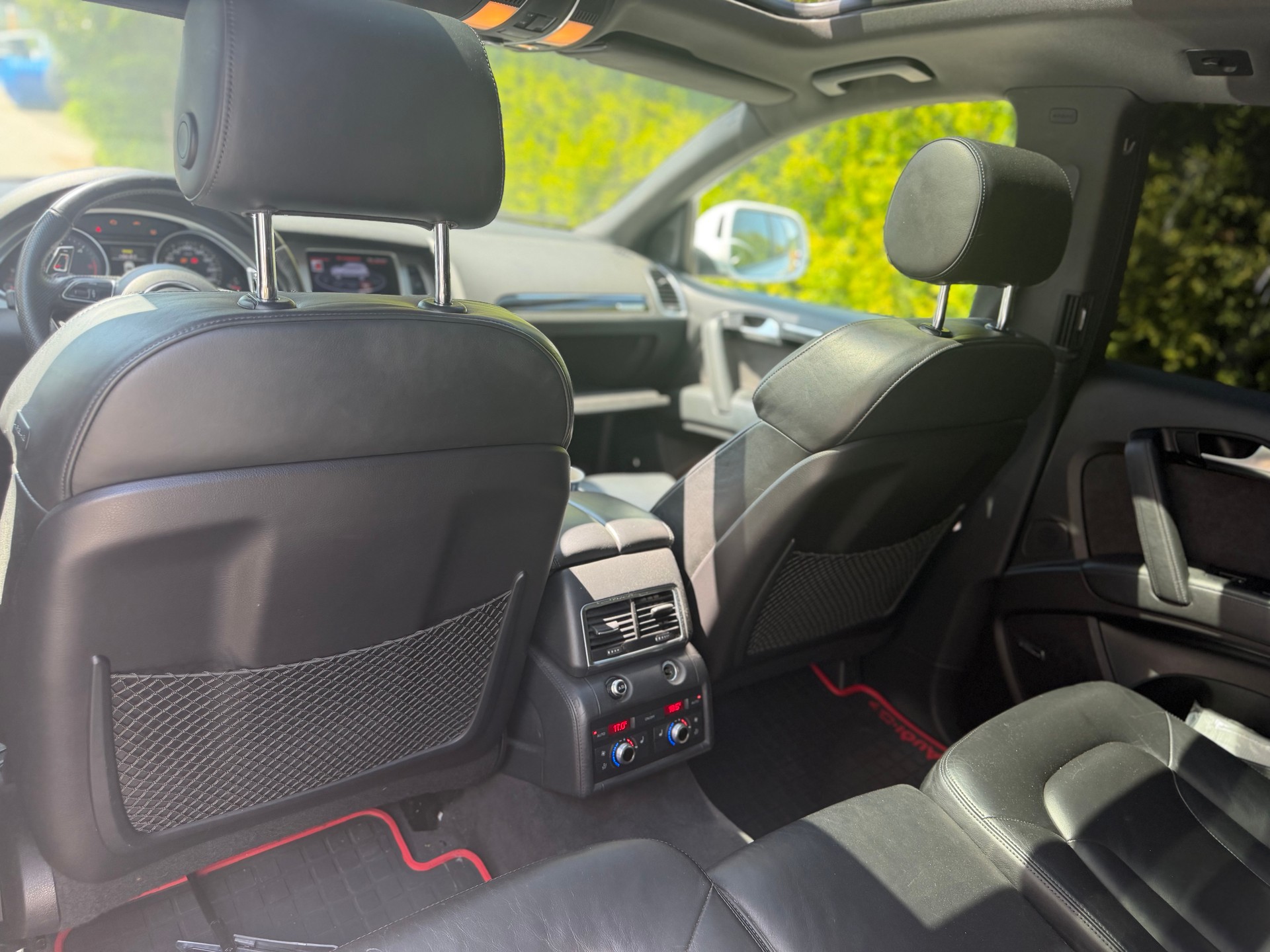 AUDI Q7 4.2 TDI quattro tiptronic-image-7