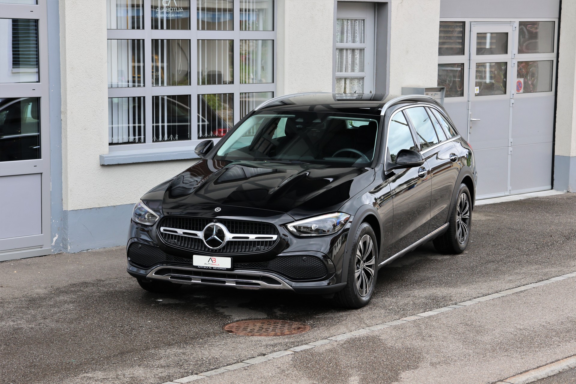 MERCEDES-BENZ C 200 T 4Matic All-Terain Avantgarde (CH)