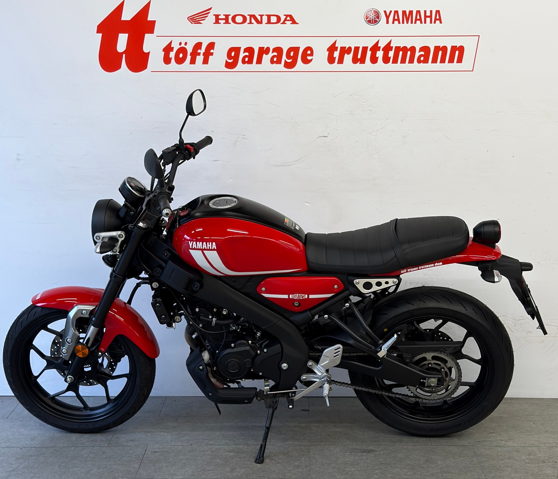 YAMAHA XSR 125-image-1