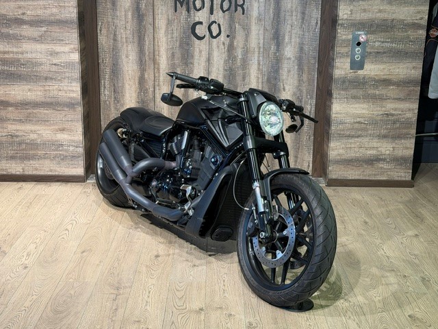 HARLEY-DAVIDSON VRSCDX-image-1