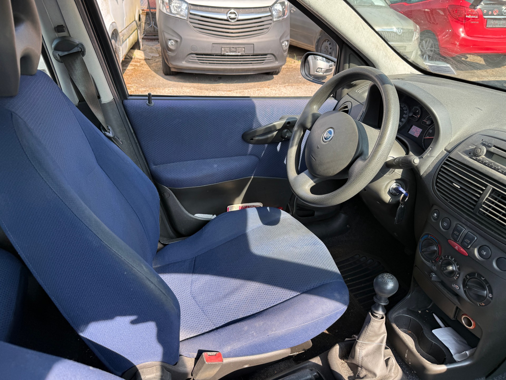 FIAT Punto 1.2 16V Swiss-image-8