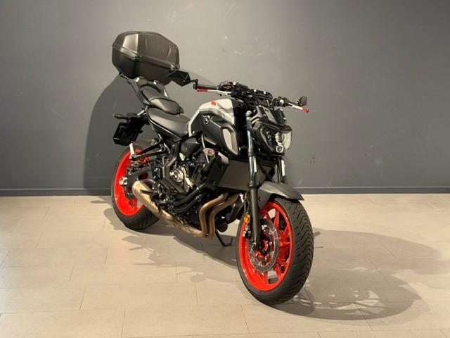 YAMAHA MT-07 ABS (35kW)-showroom-element-1