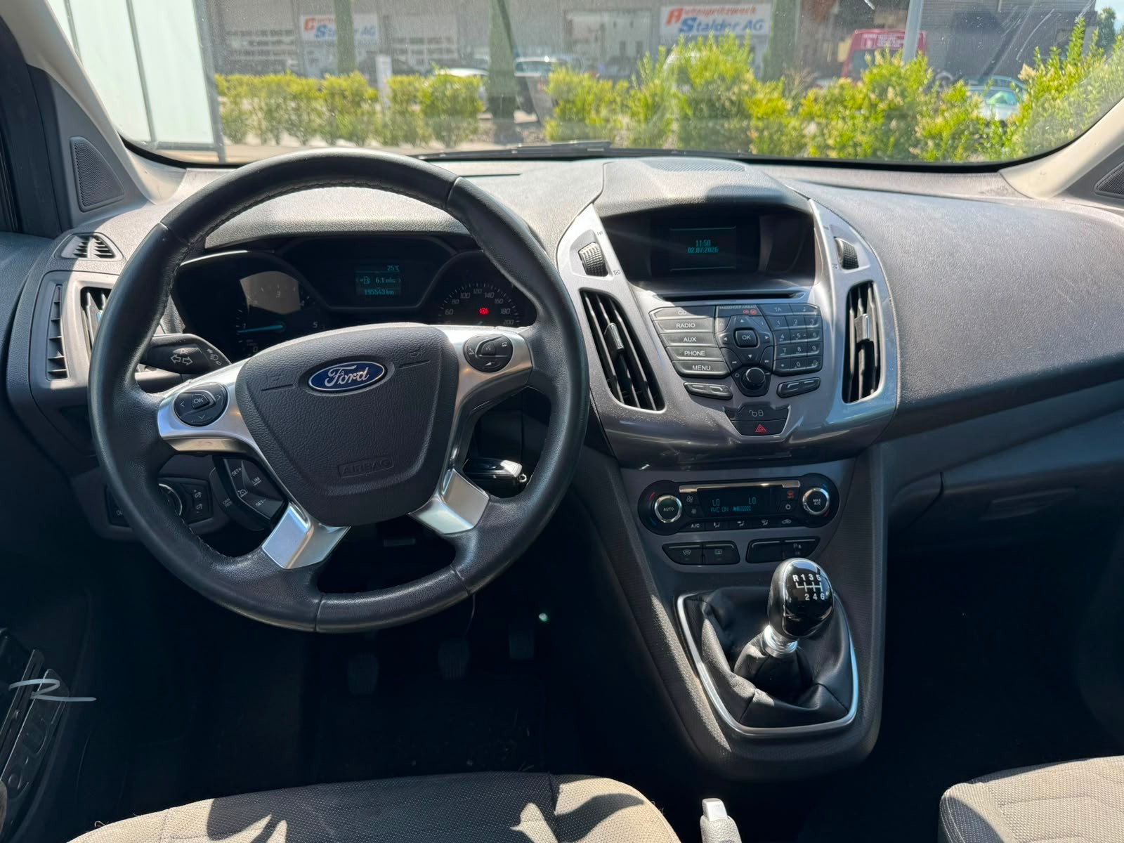 FORD Grand Tourneo Connect 1.6 TDCi Titanium-image-8