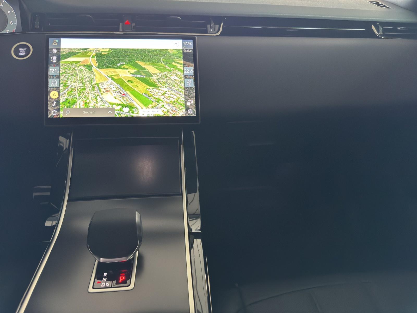 LAND ROVER Range Rover Evoque 1.5 T 270e Dynamic SE Plug In Hybrid mit AHK-image-12