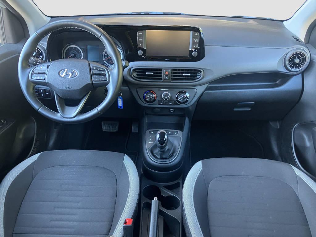 HYUNDAI i10 1.2 Amplia MTA *Automat*-image-9