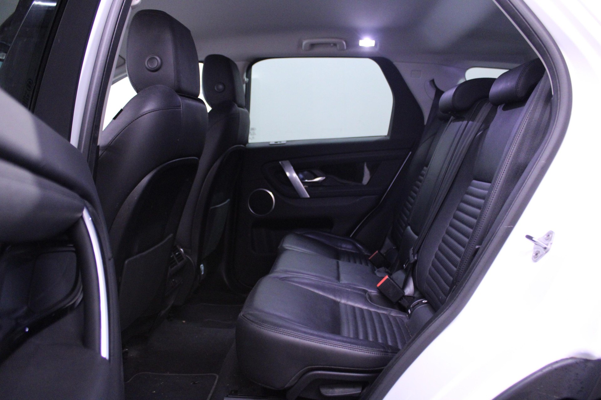 LAND ROVER Discovery Sport 2.0 TD4 | 7-PLÄTZER | Anhängerkupplung | Head-Up Display-image-22