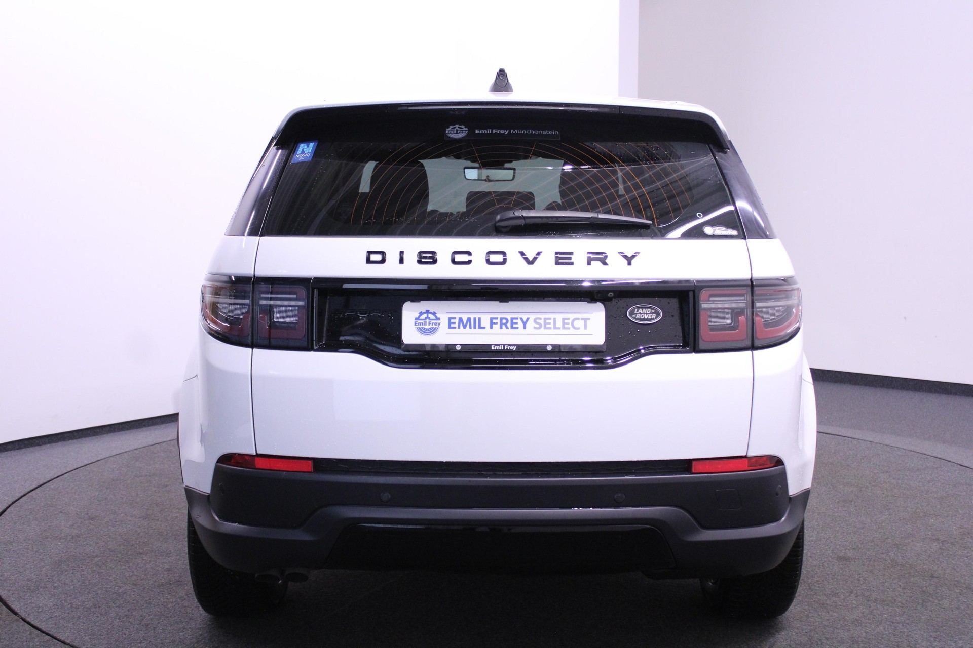 LAND ROVER Discovery Sport 2.0 TD4 | 7-PLÄTZER | Anhängerkupplung | Head-Up Display-image-17
